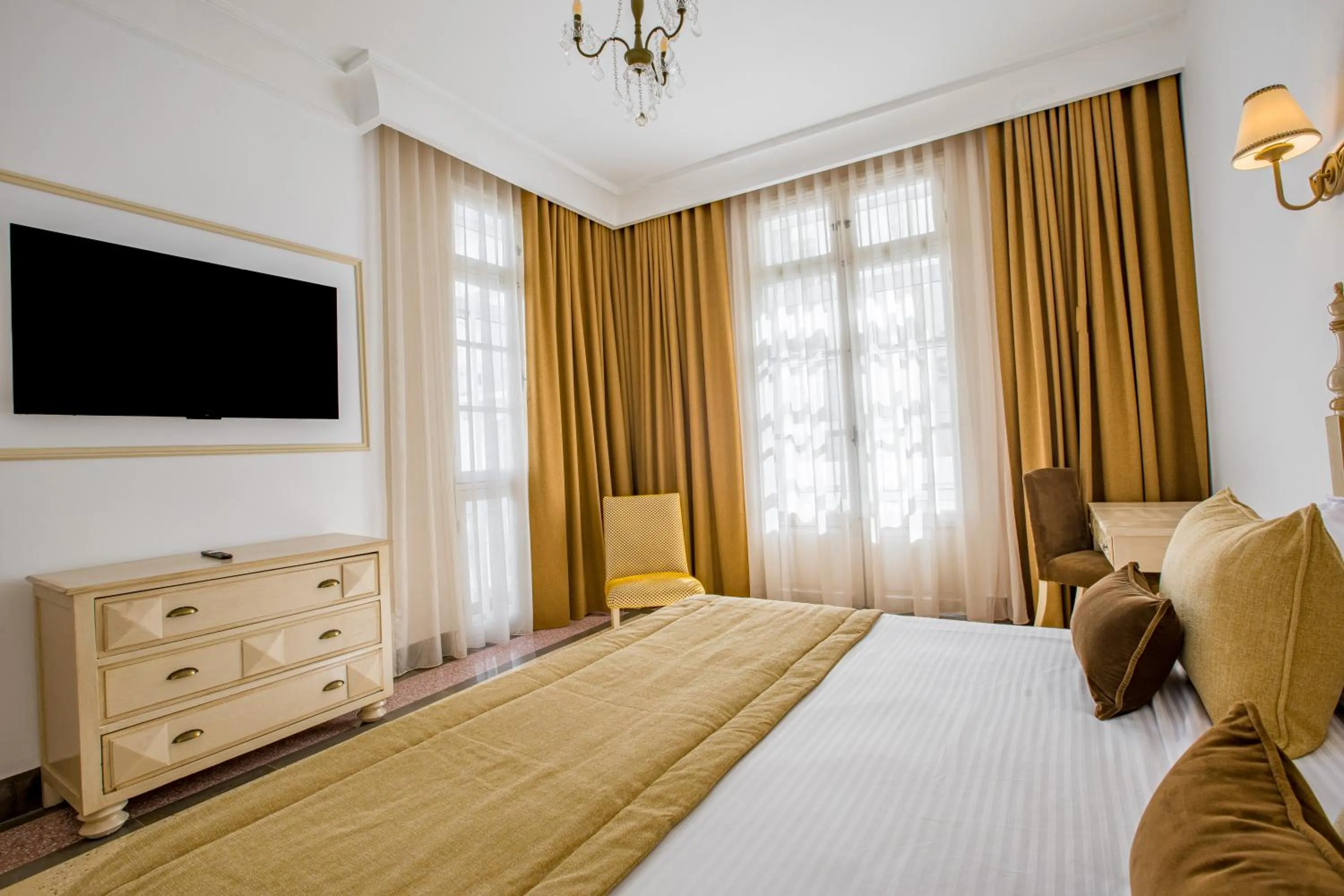 Bed in Majestic Hotel