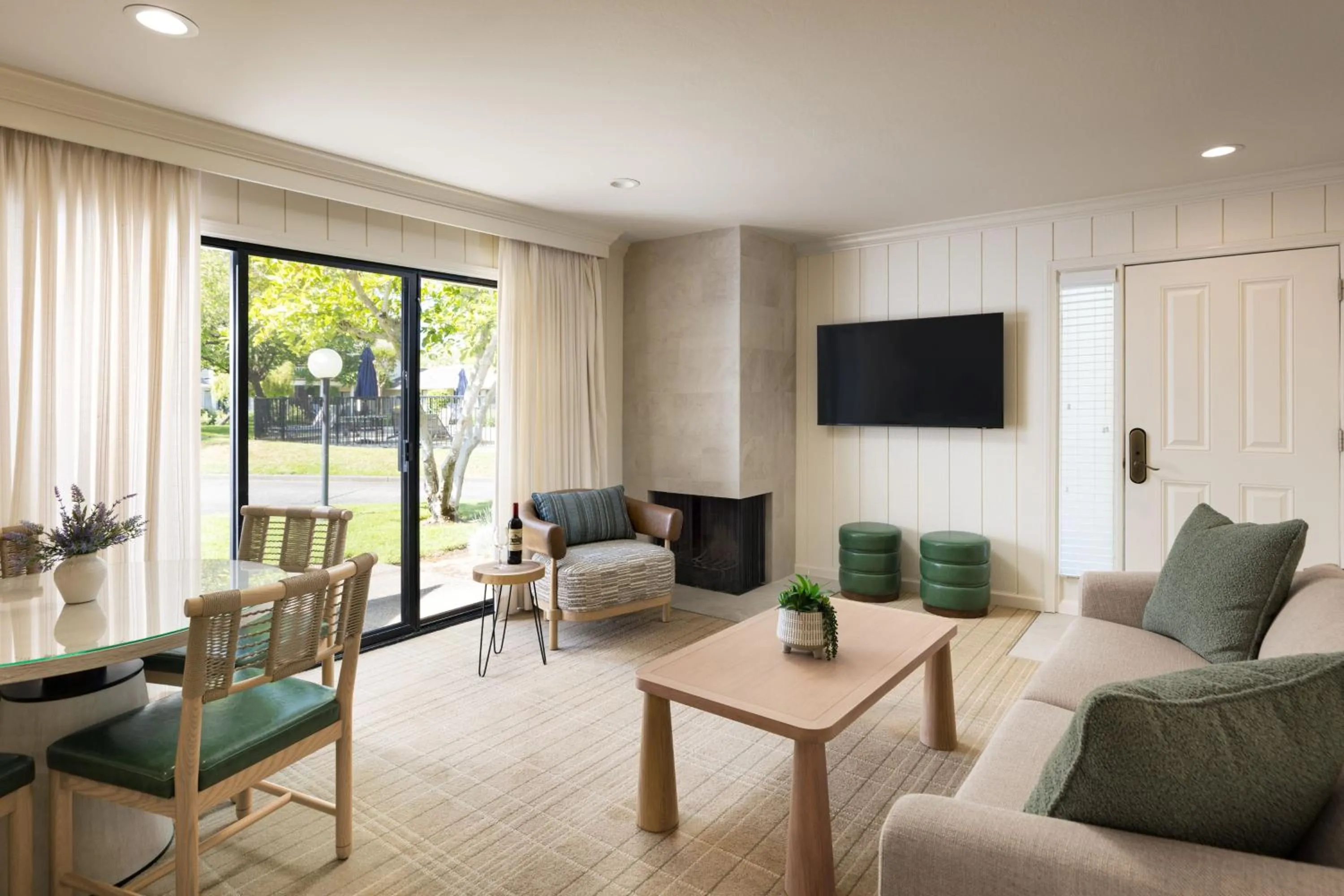 TV and multimedia in Silverado Resort