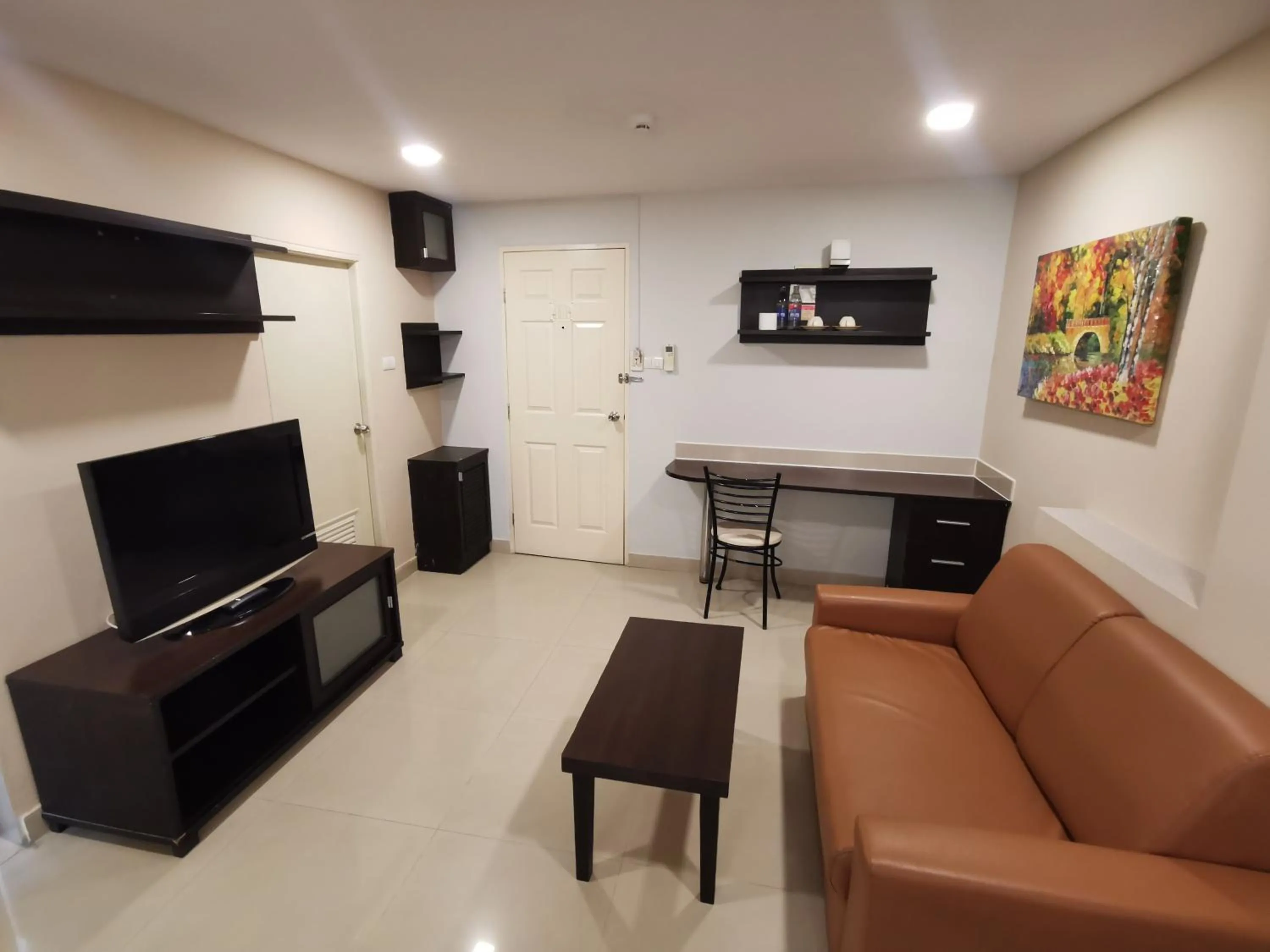 Photo of the whole room in Regent Suvarnabhumi Hotel