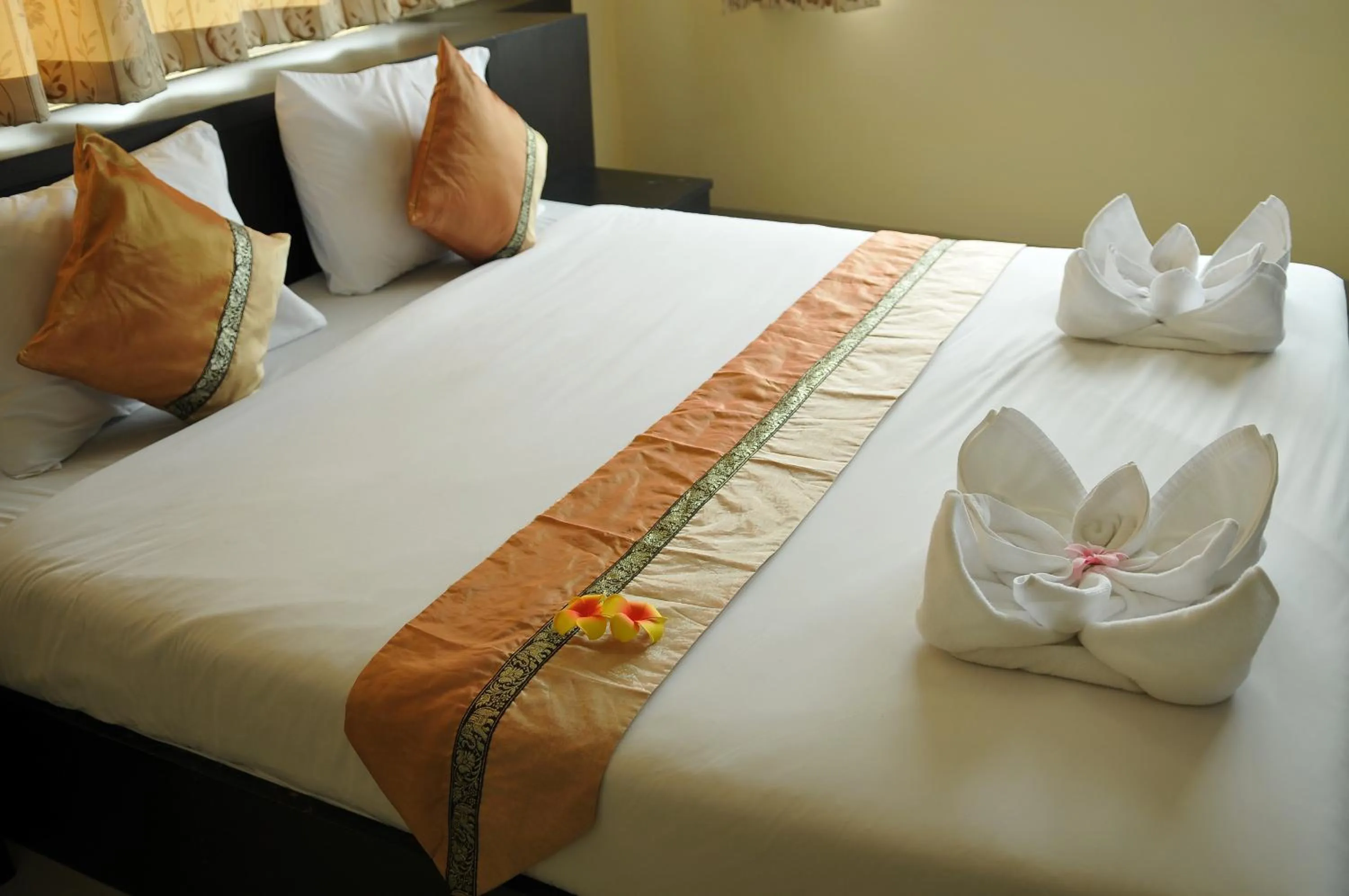 Bed in Regent Suvarnabhumi Hotel