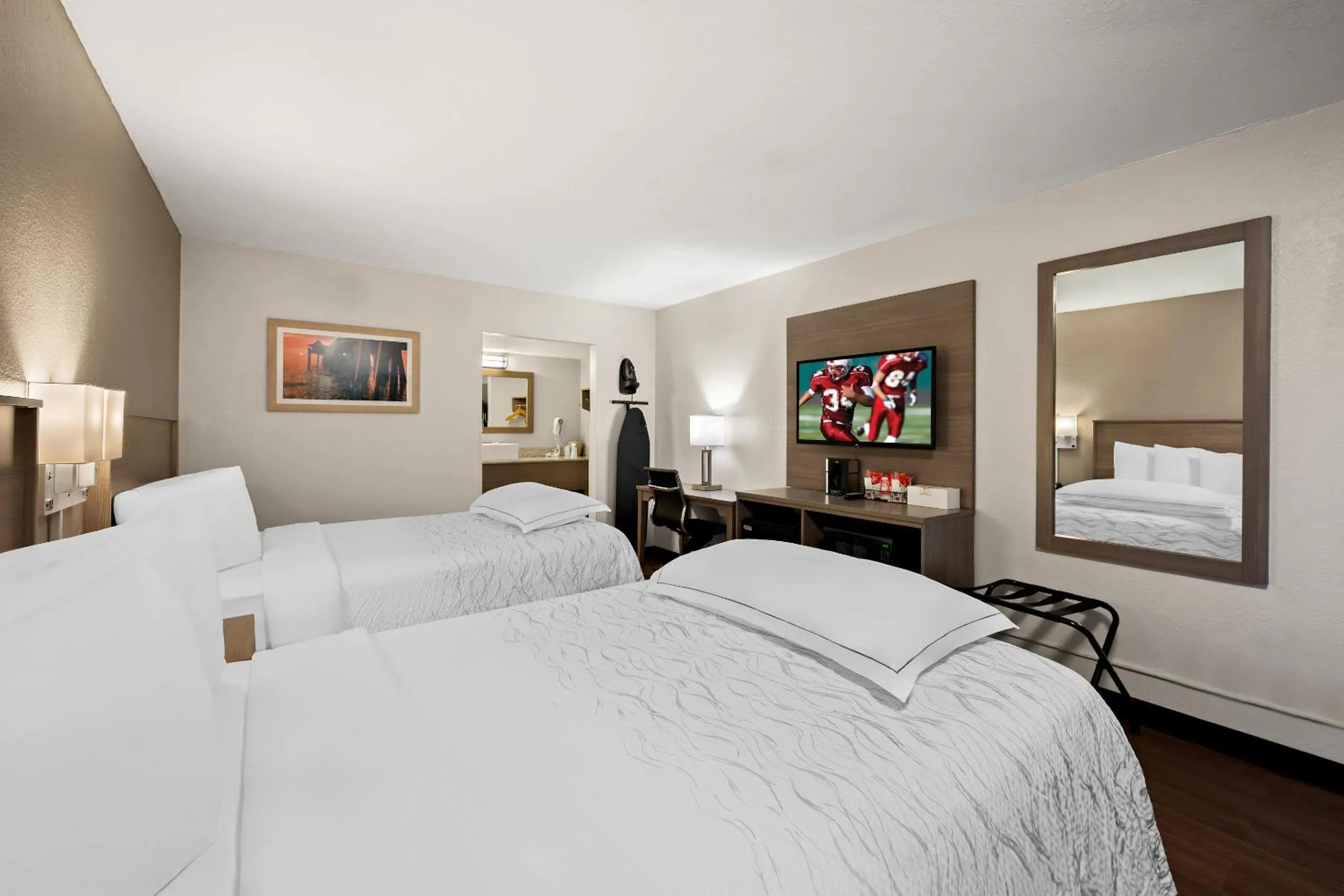 Photo of the whole room, Bed in Red Roof Inn PLUS+ & Suites Naples Downtown-5th Ave S