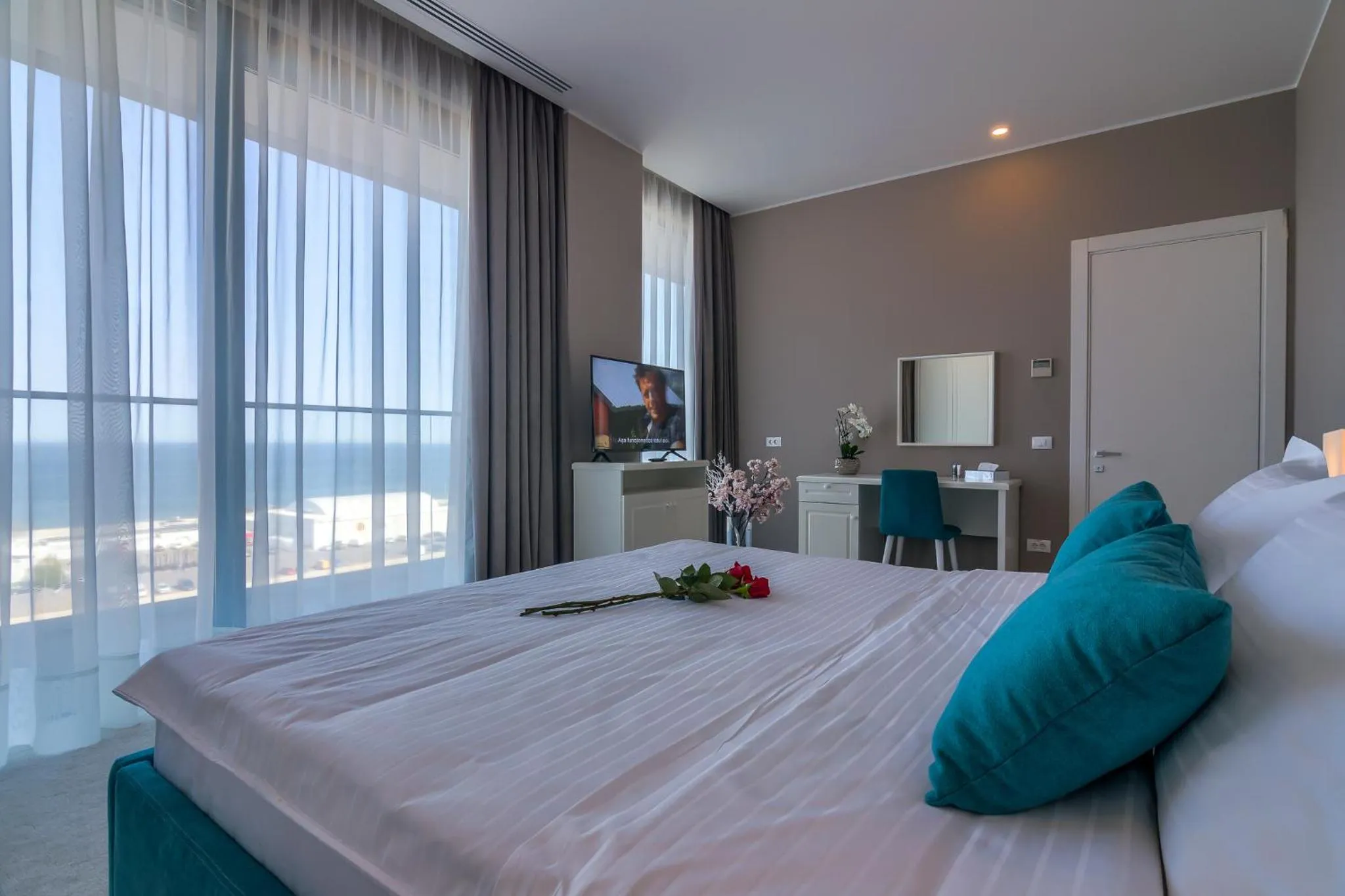 Bed in Nyota Hotel & Conference Center