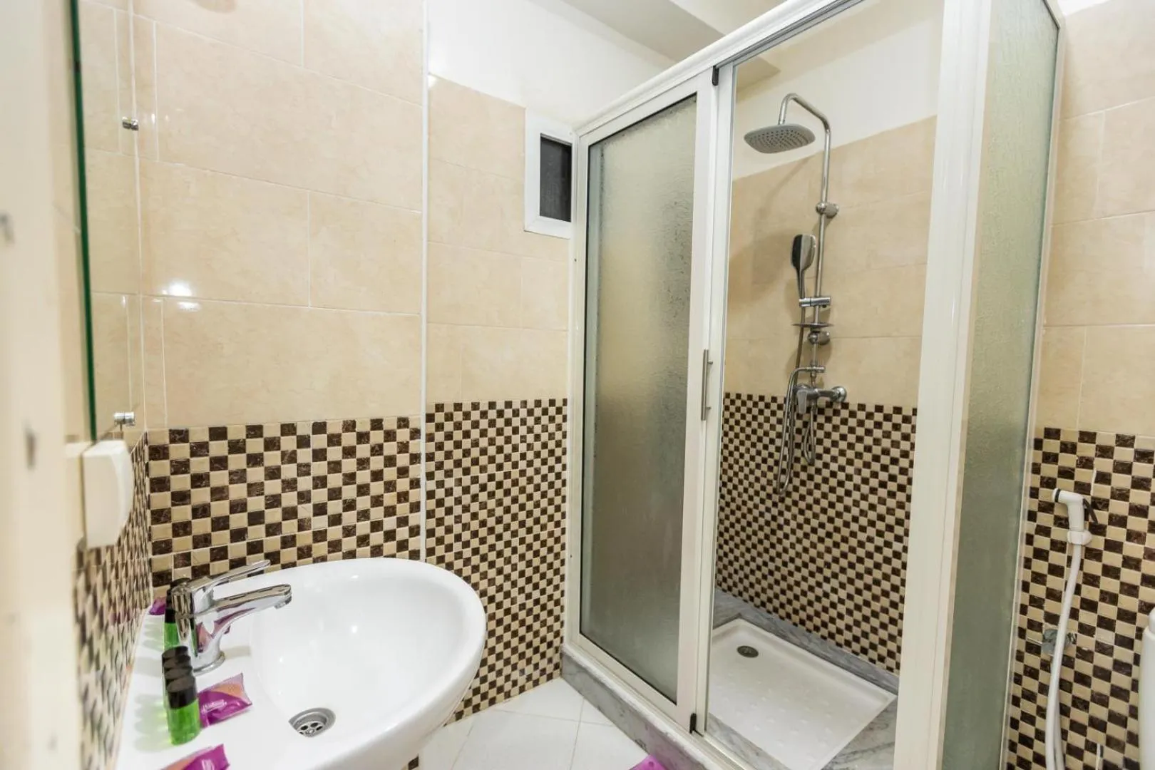 Bathroom in Hotel Hospitality-Inn City Center