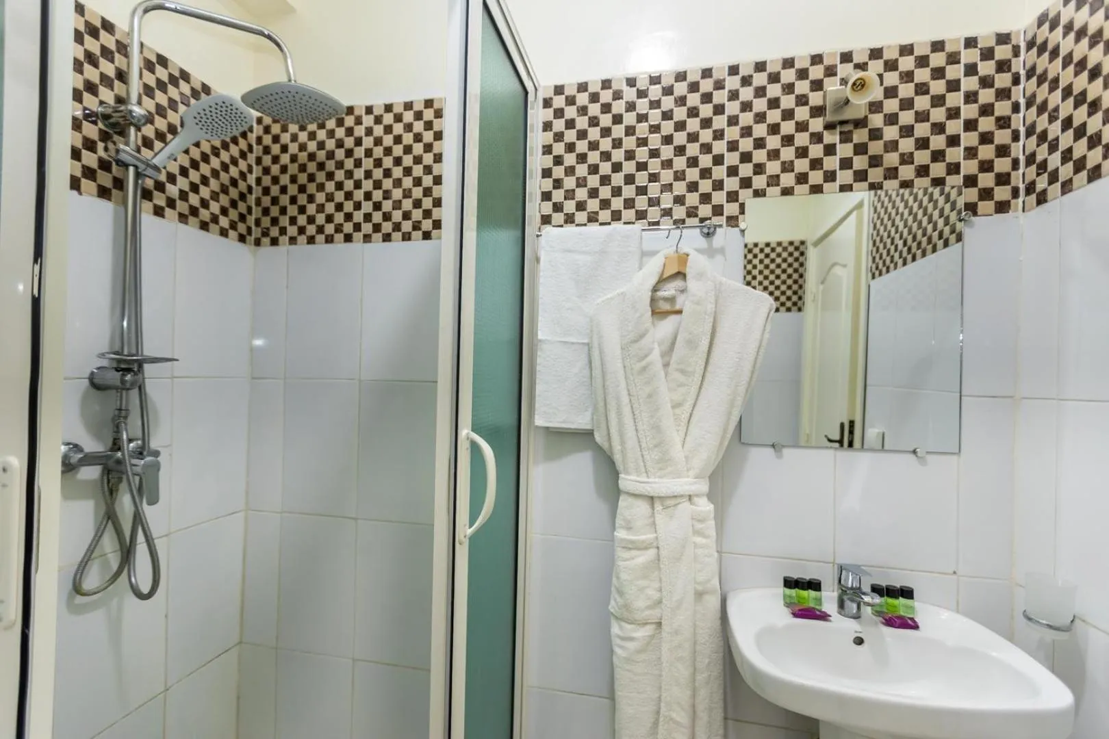 Bathroom in Hotel Hospitality-Inn City Center