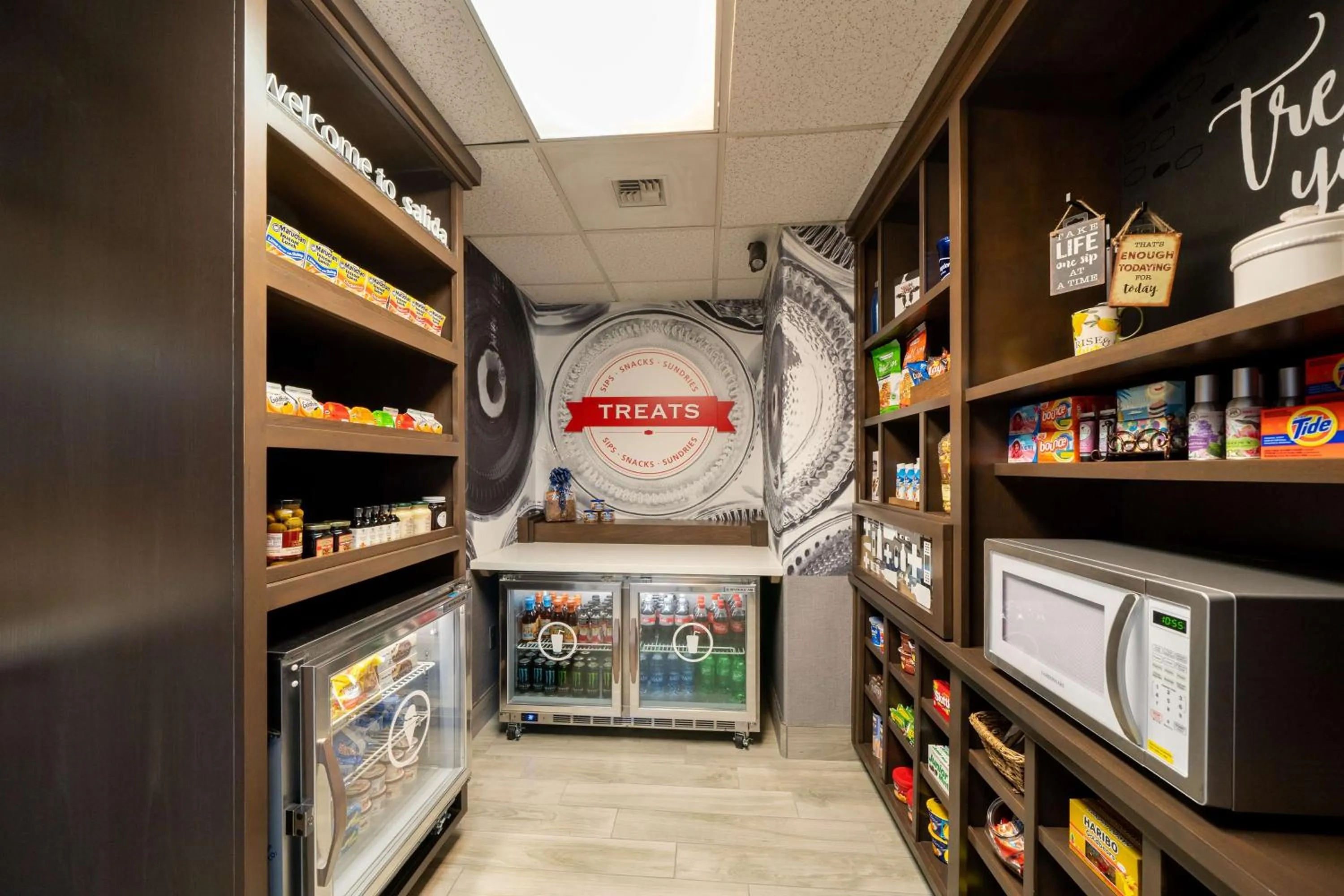 Restaurant/places to eat in Hampton Inn & Suites Modesto - Salida