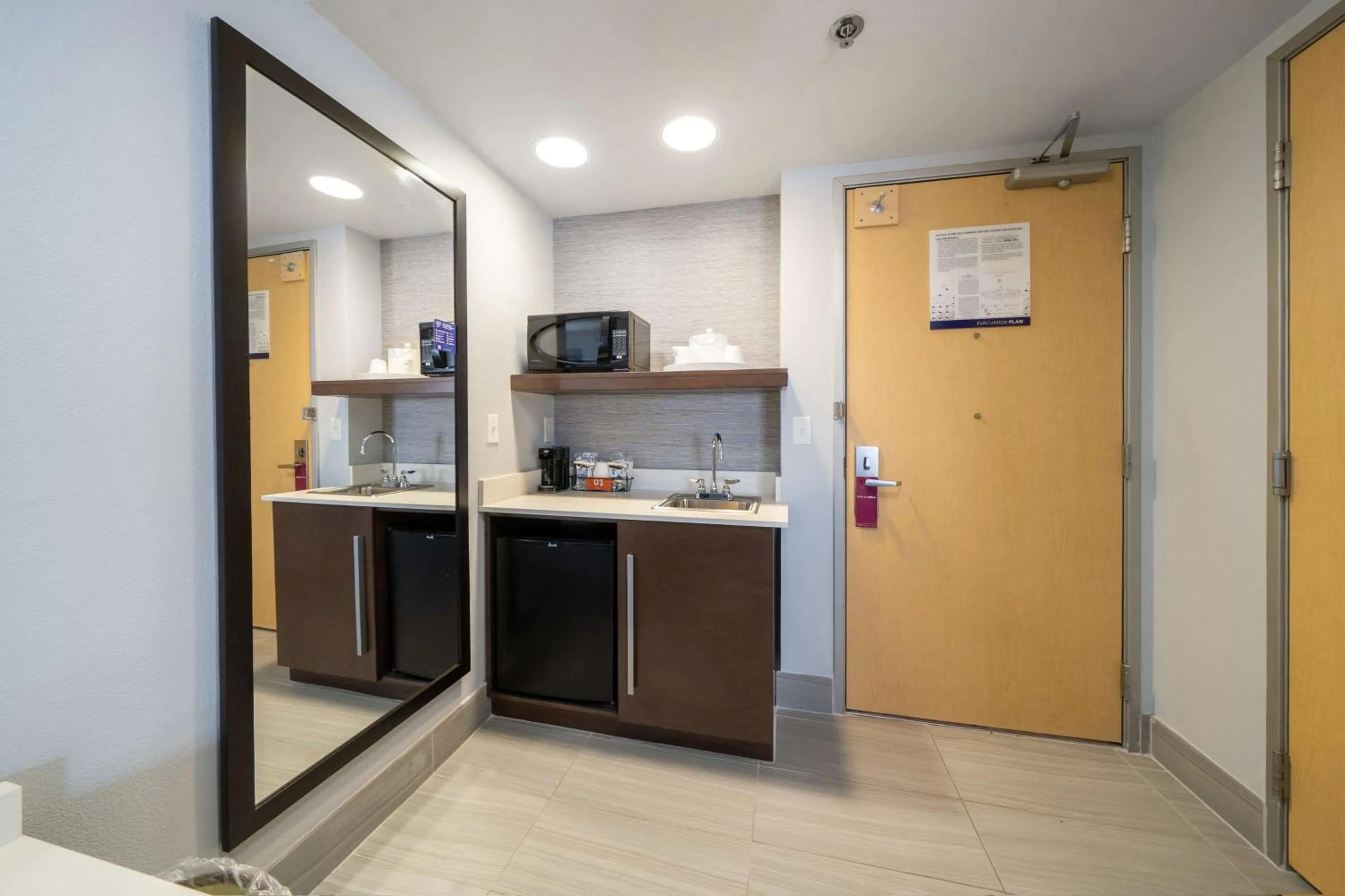 Photo of the whole room in Hampton Inn & Suites Modesto - Salida