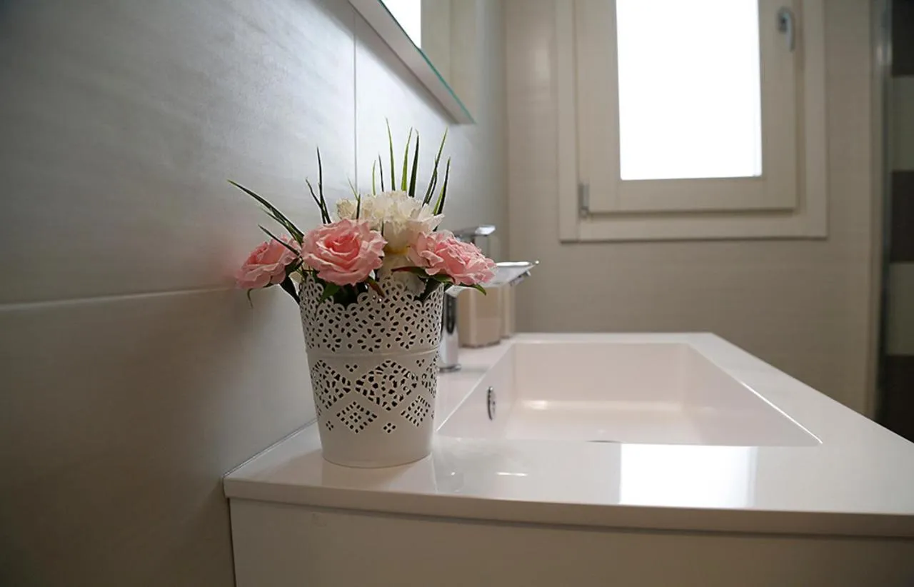 Bathroom in C.A.V. B&B Curiel20