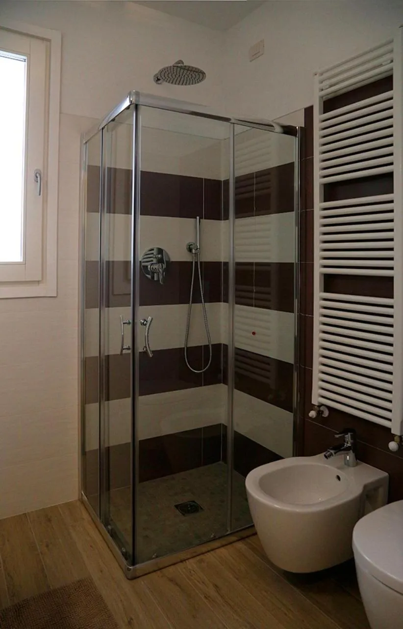 Bathroom in C.A.V. B&B Curiel20