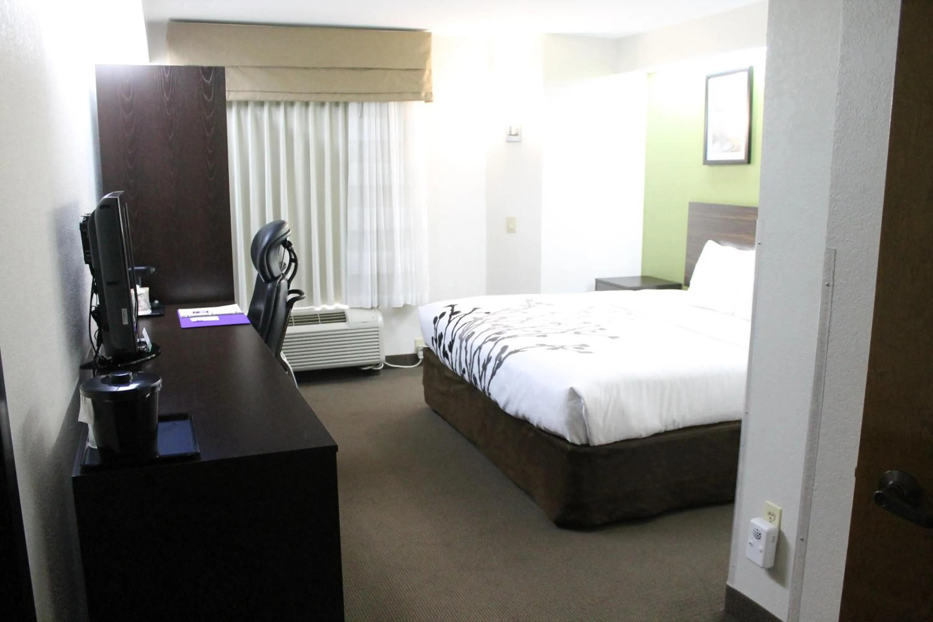 Bed in Sleep Inn Bryson City - Cherokee Area