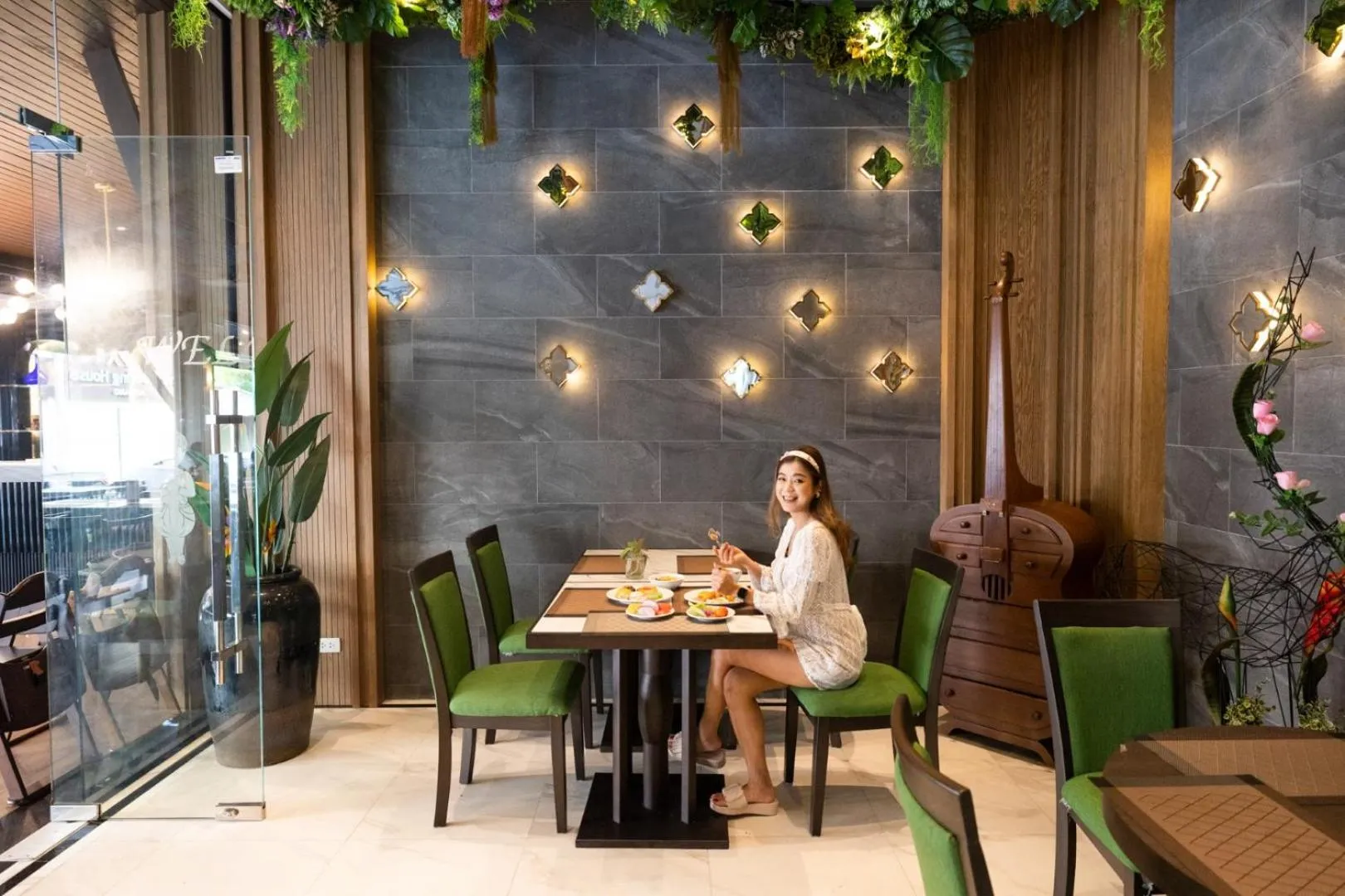 Restaurant/places to eat in Ananta Burin Resort