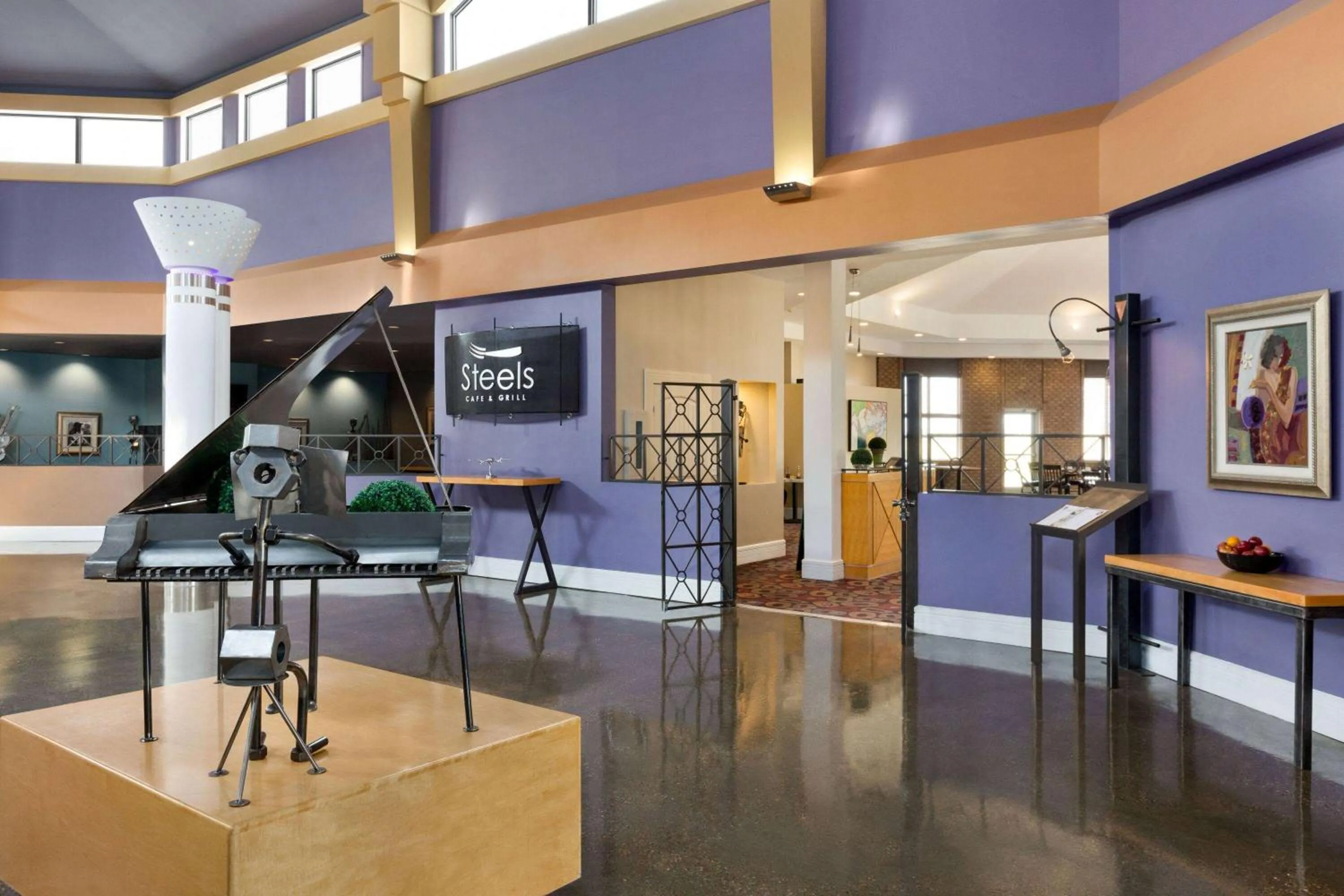 Lobby or reception in Royal Hotel Edmonton Airport Trademark Collection By Wyndham