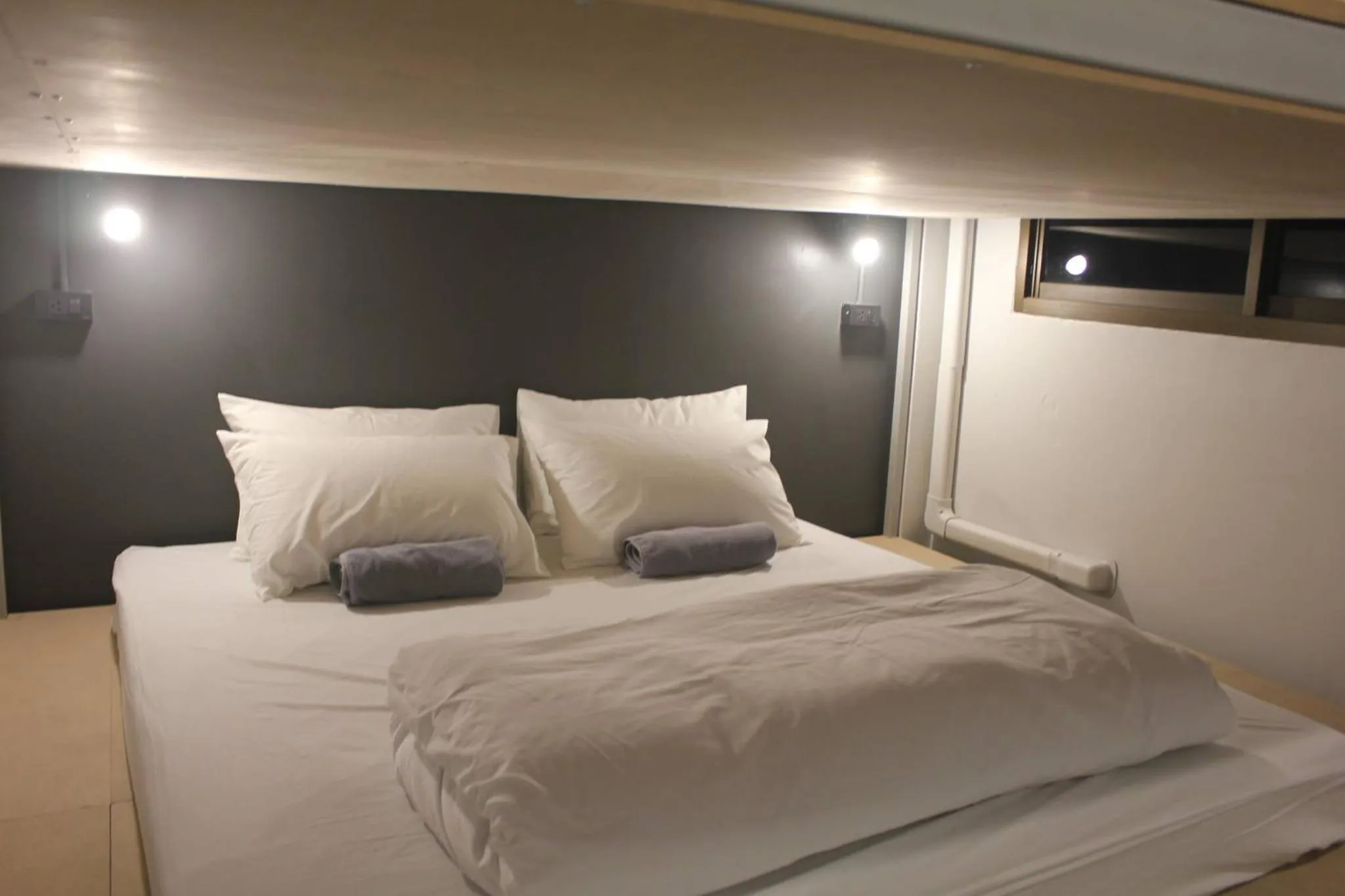 Photo of the whole room, Bed in Ekanek Hostel