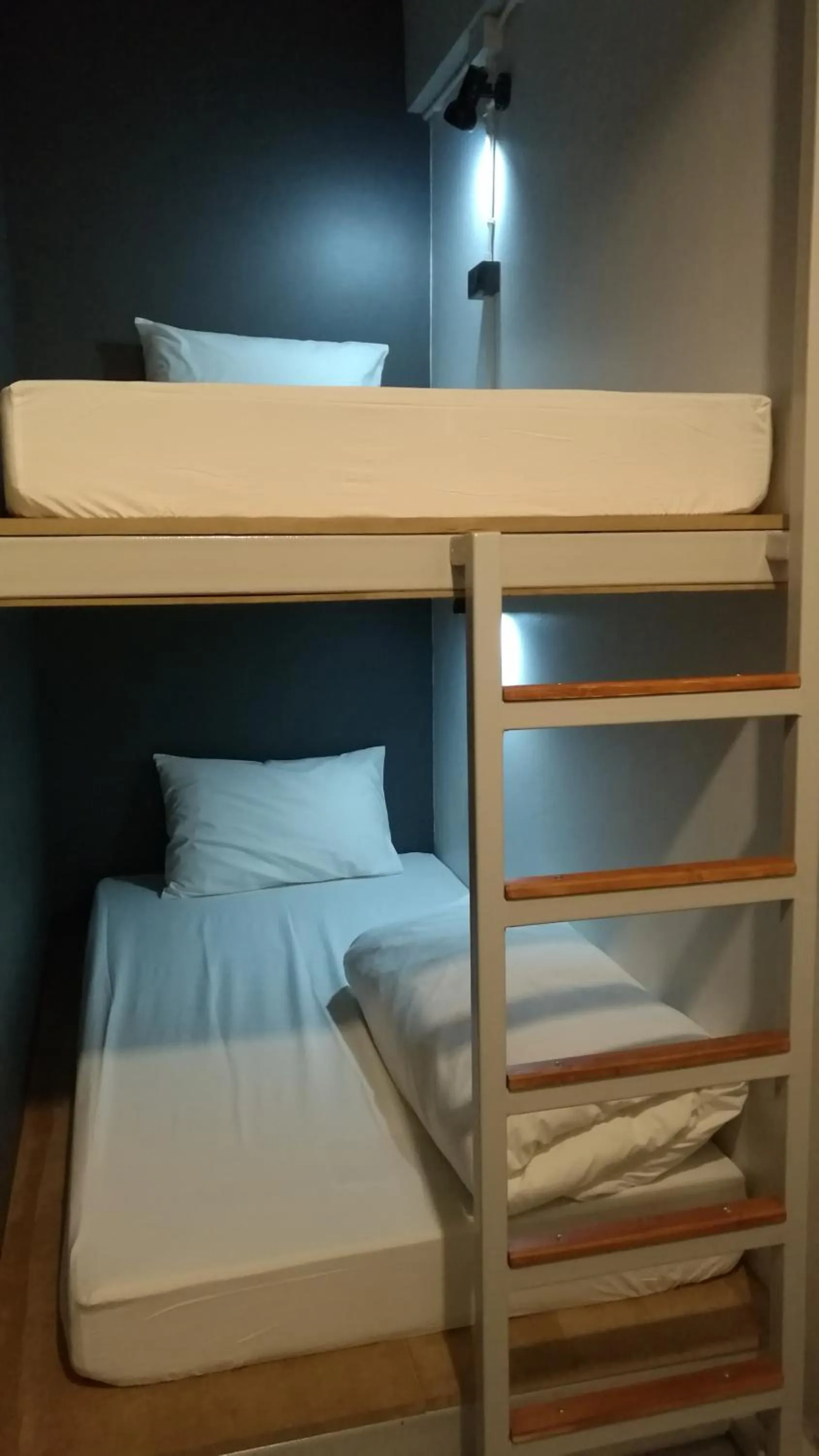 Photo of the whole room, Bed in Ekanek Hostel