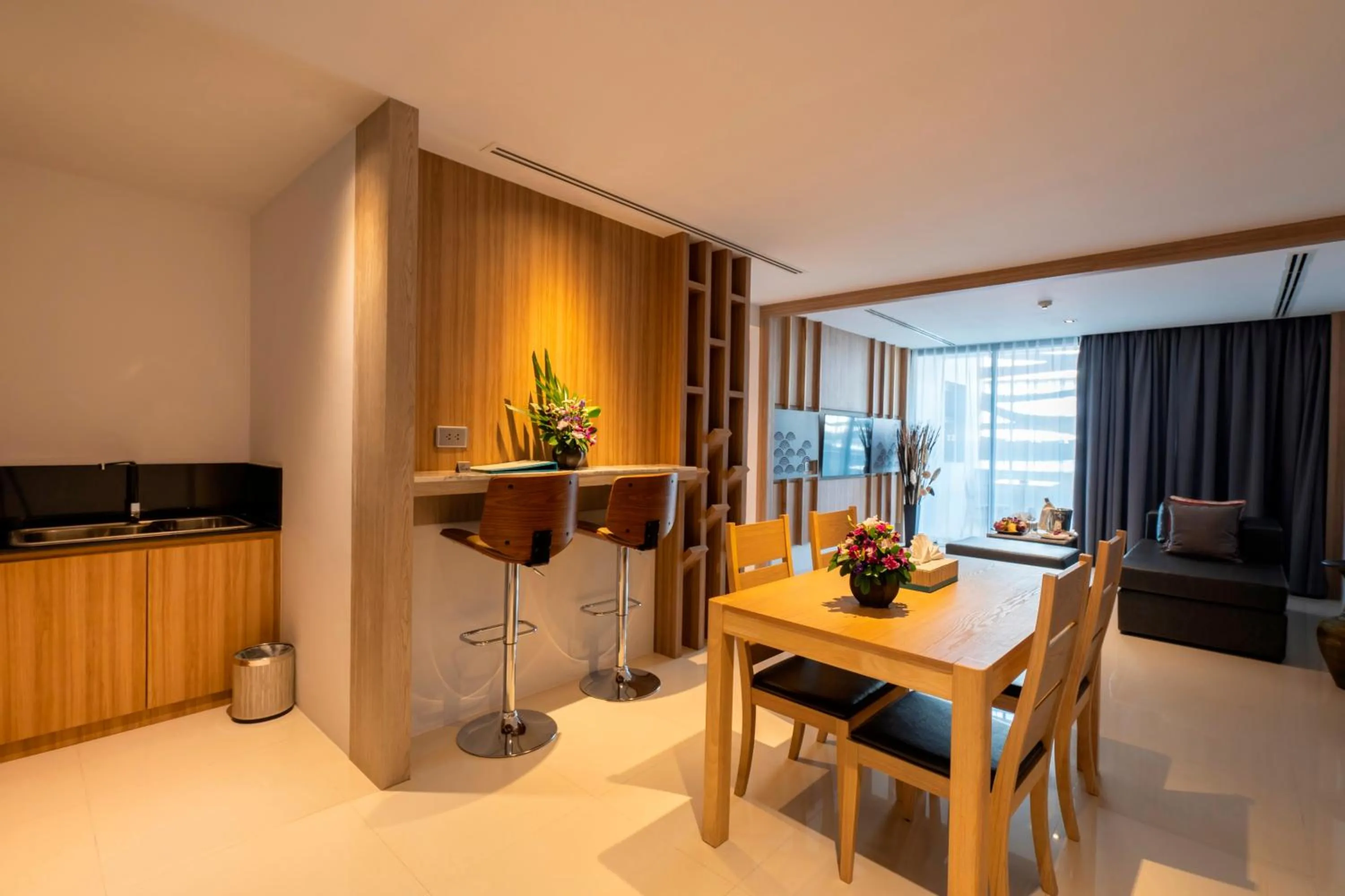 Dining Area in Kudo Hotel