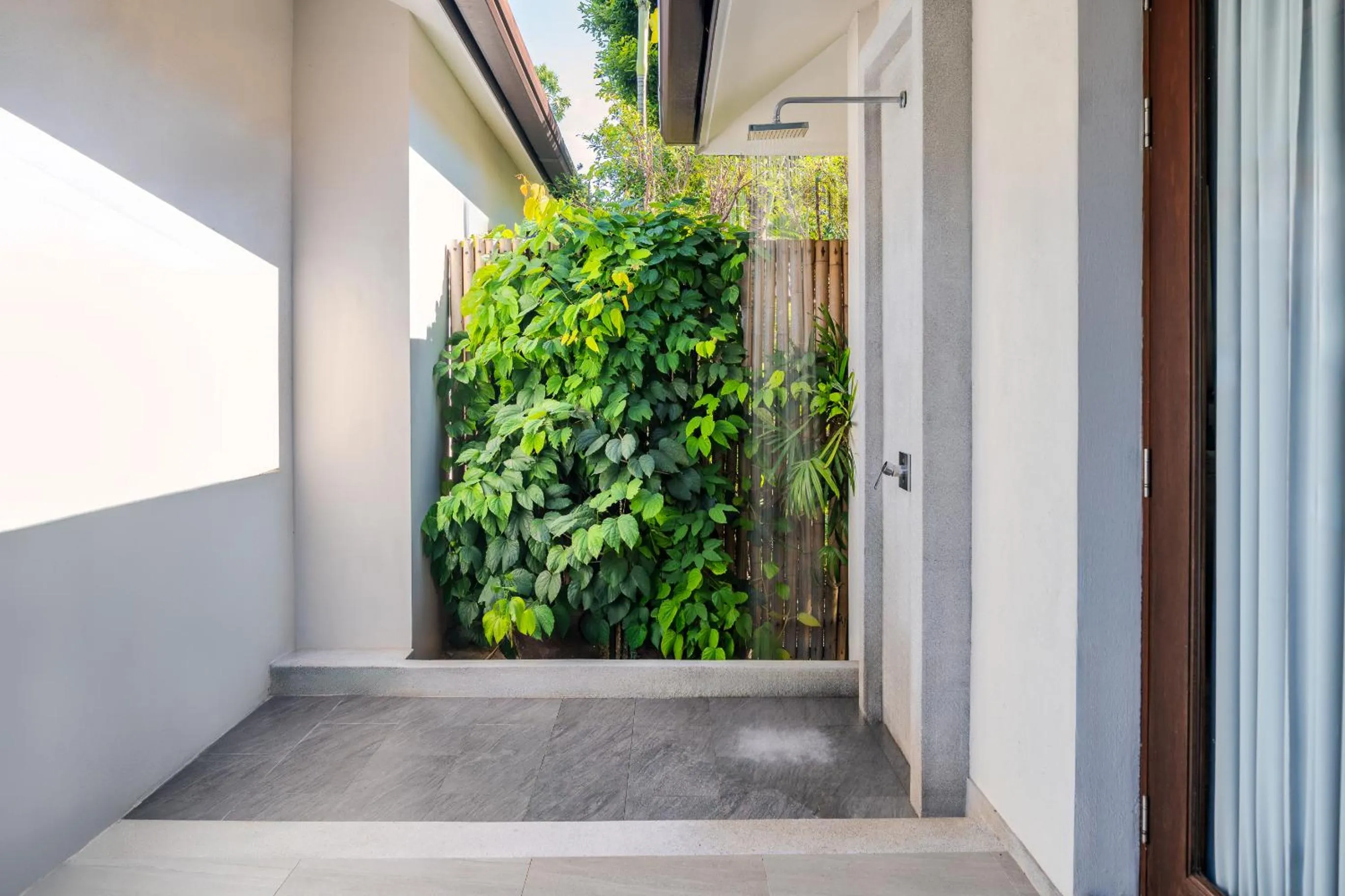 Shower in NH Collection Samui Peace Resort