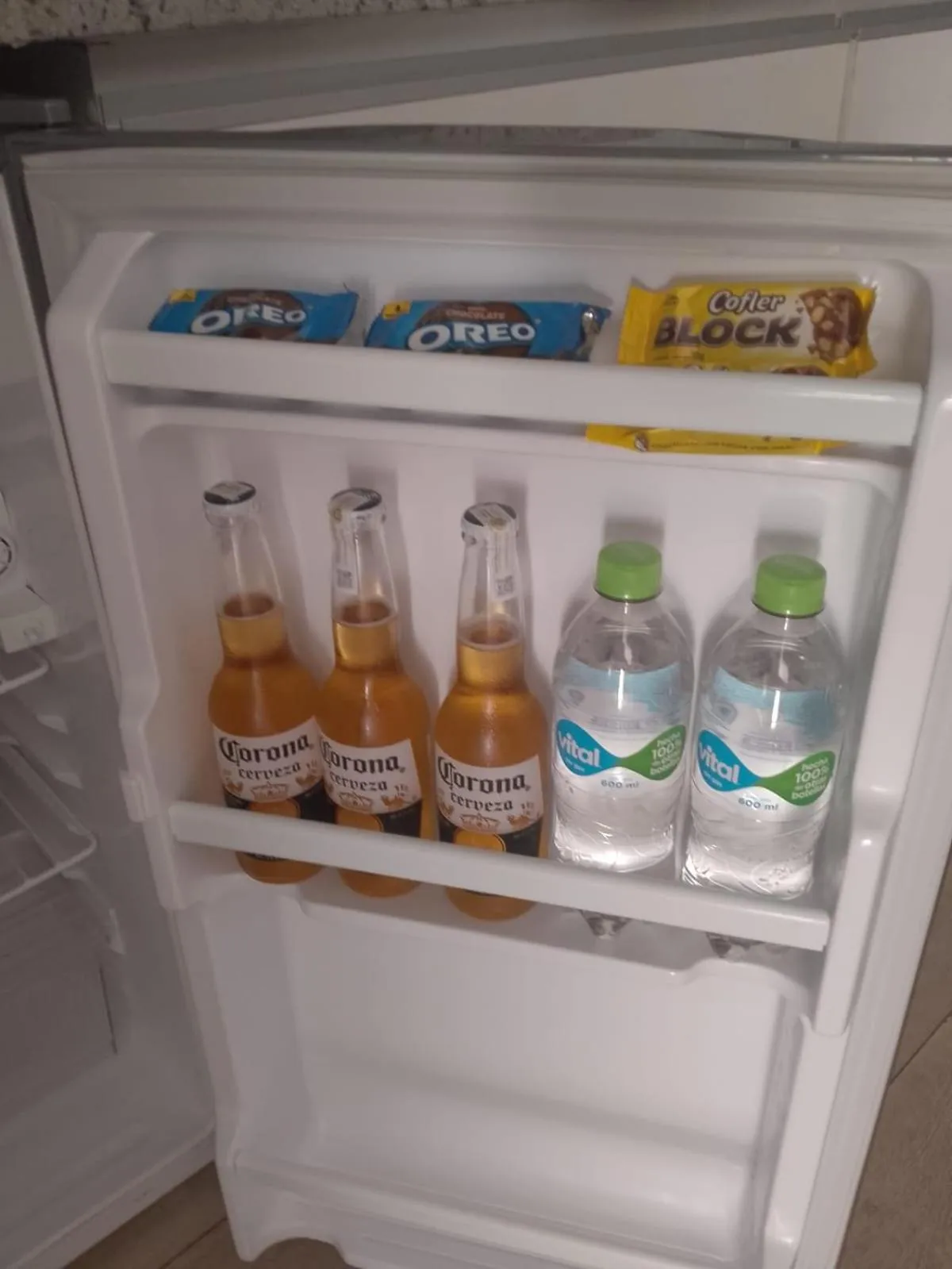 Restaurant/places to eat in Urban Suites Apart Hotel