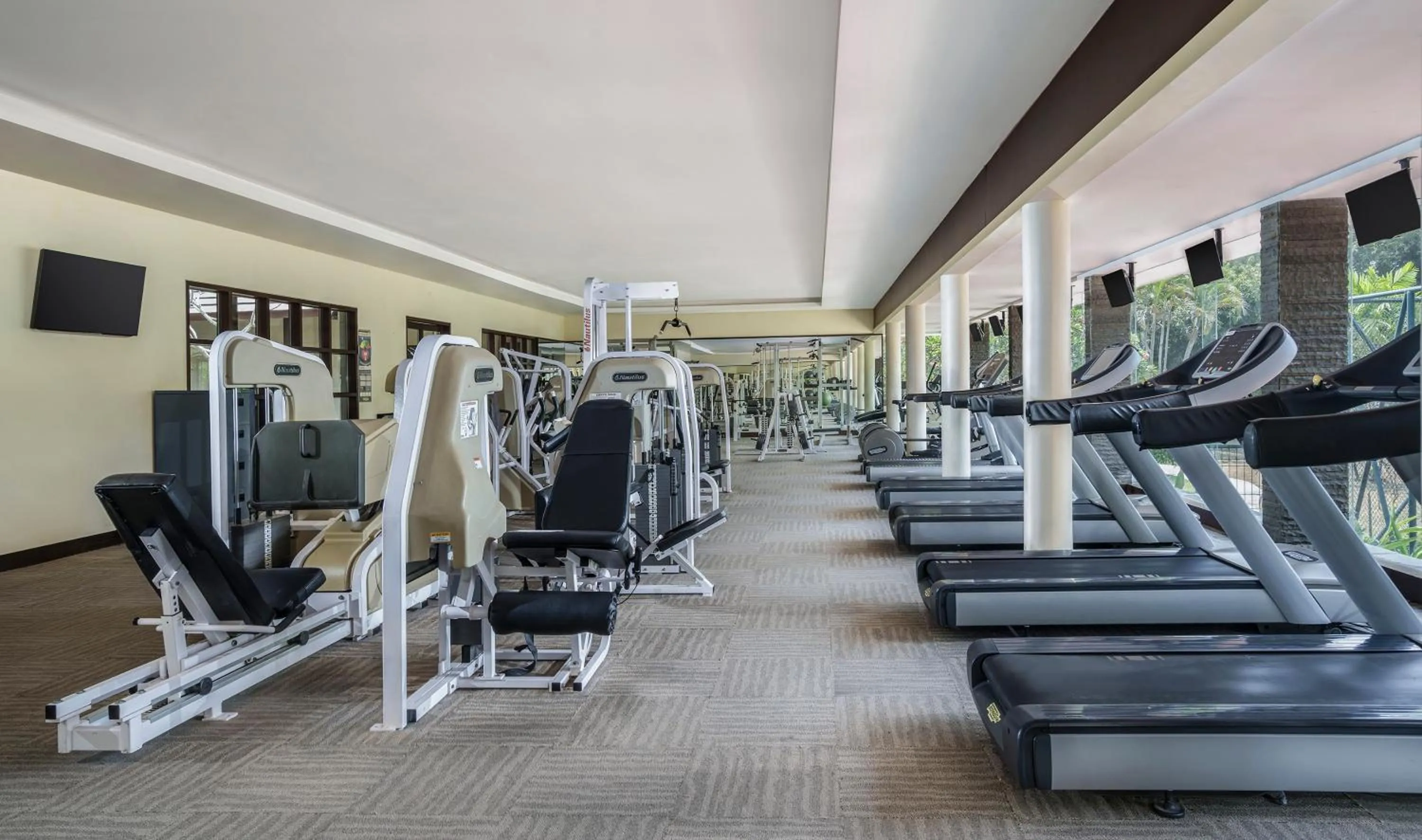 Fitness centre/facilities in Loman Park Hotel Yogyakarta