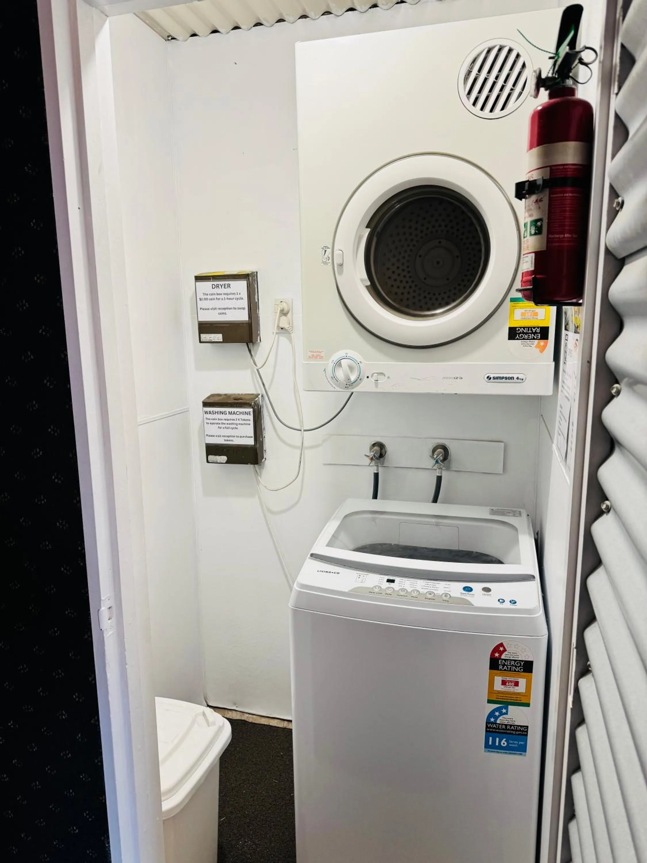 laundry in The Rocks Motel