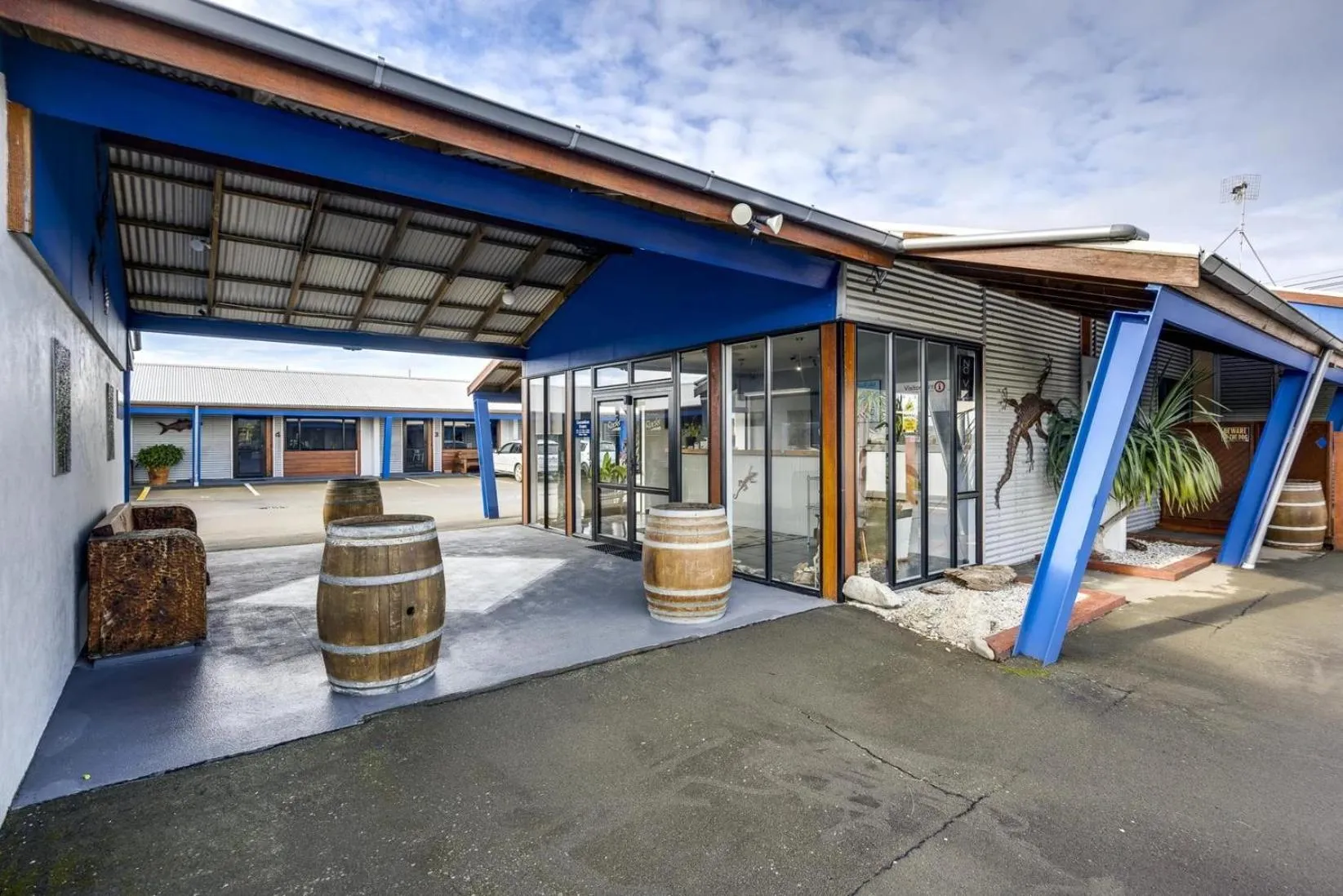 Property building in The Rocks Motel