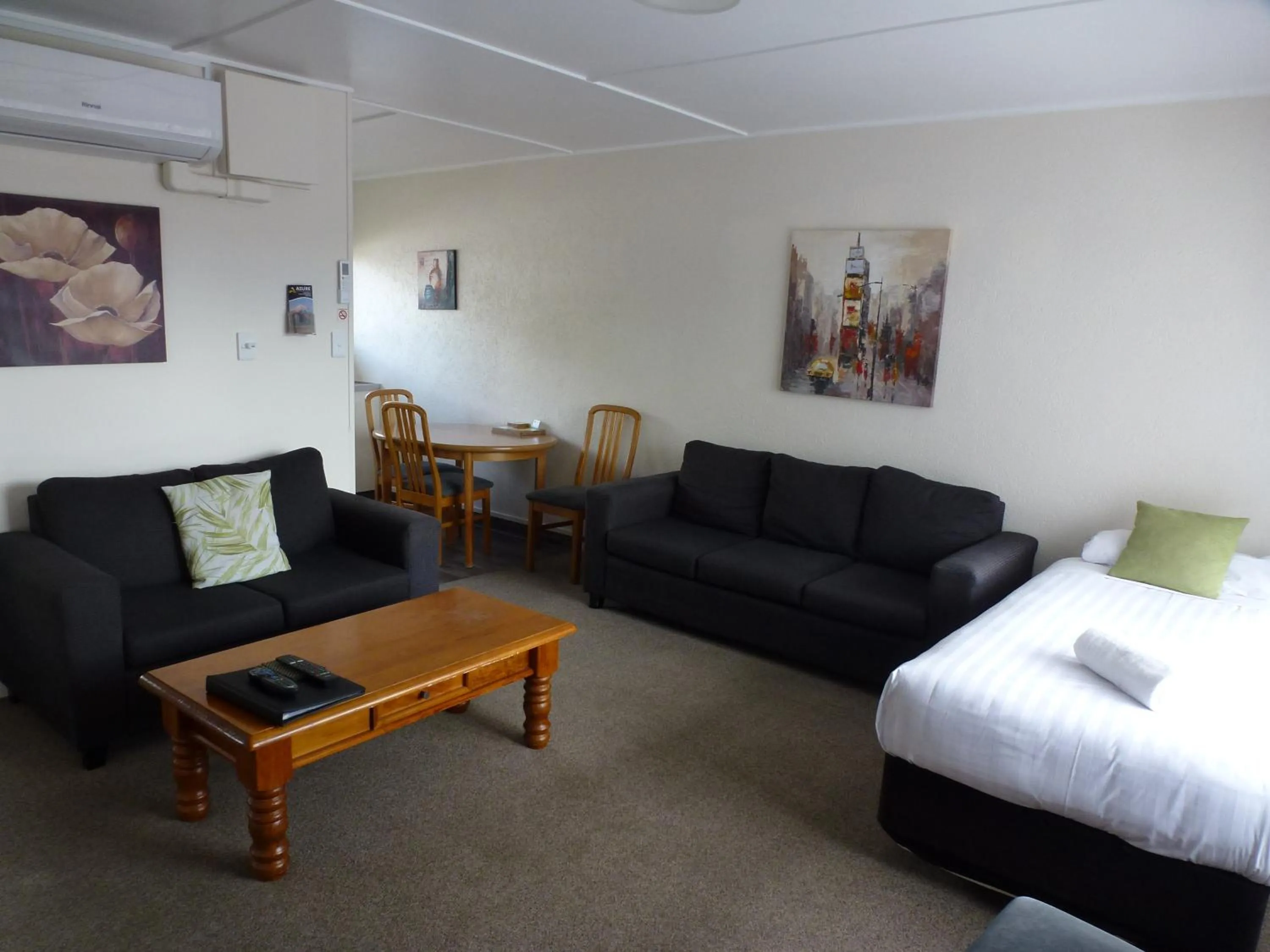 Living room in ASURE Adcroft Motel