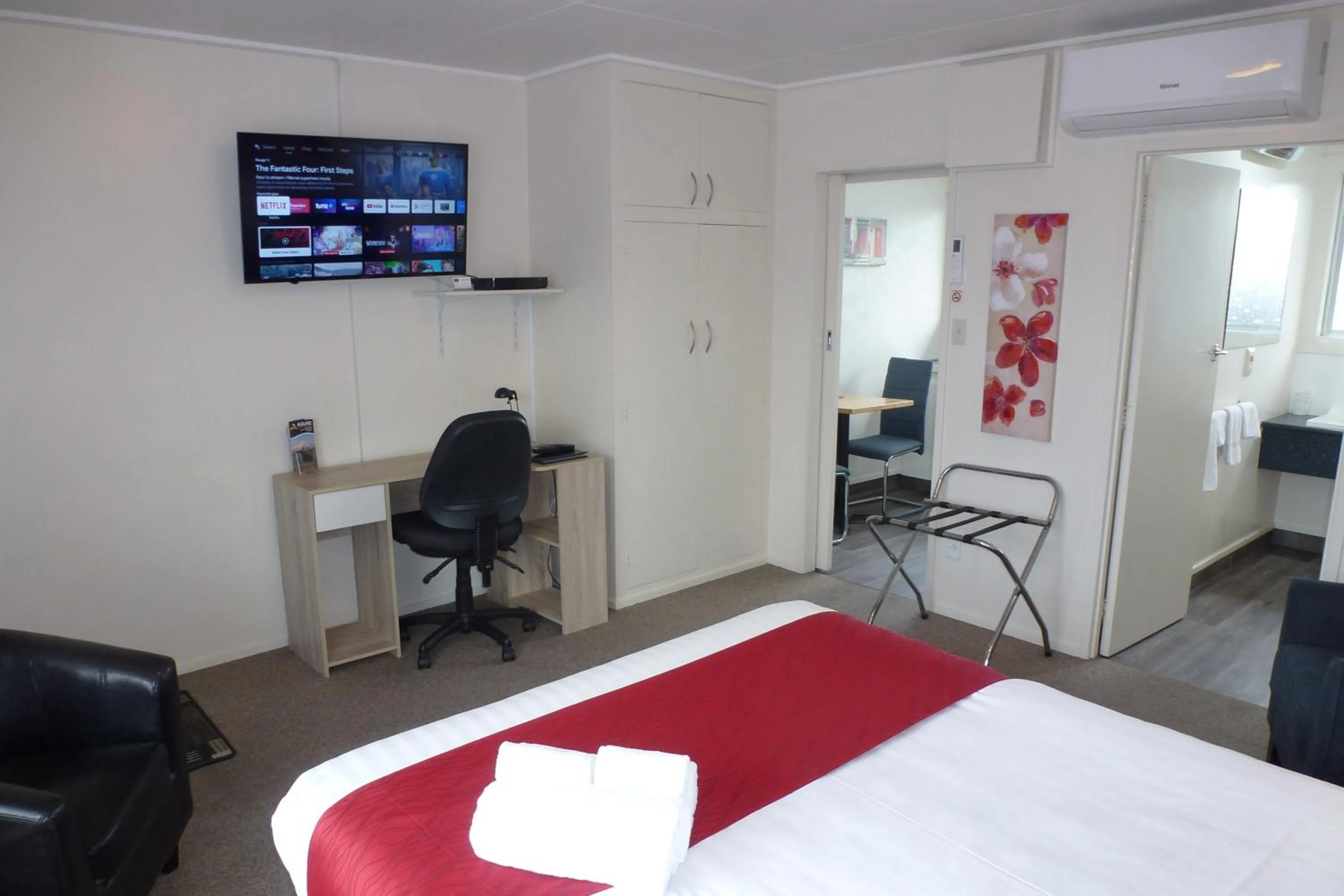 Bed in ASURE Adcroft Motel