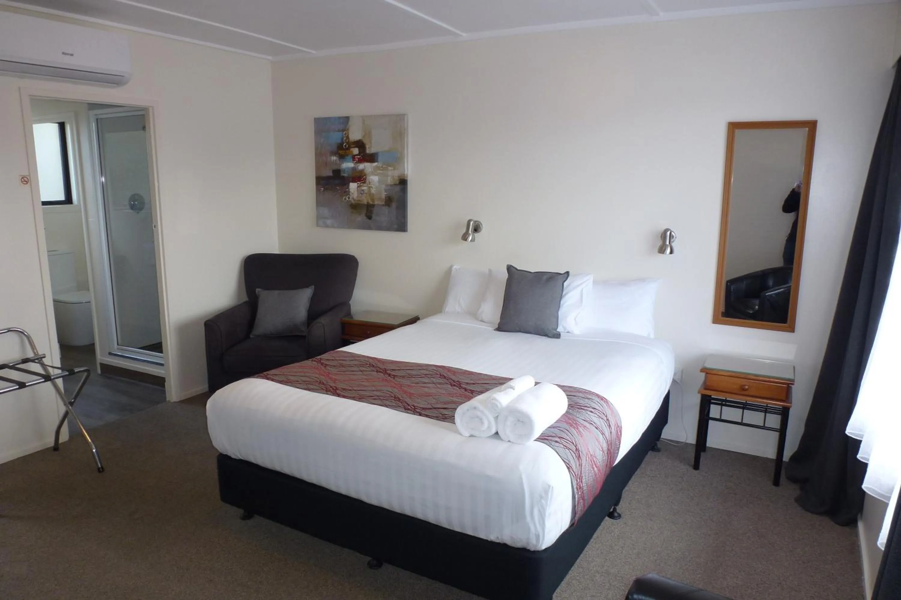 Bedroom, Bed in ASURE Adcroft Motel