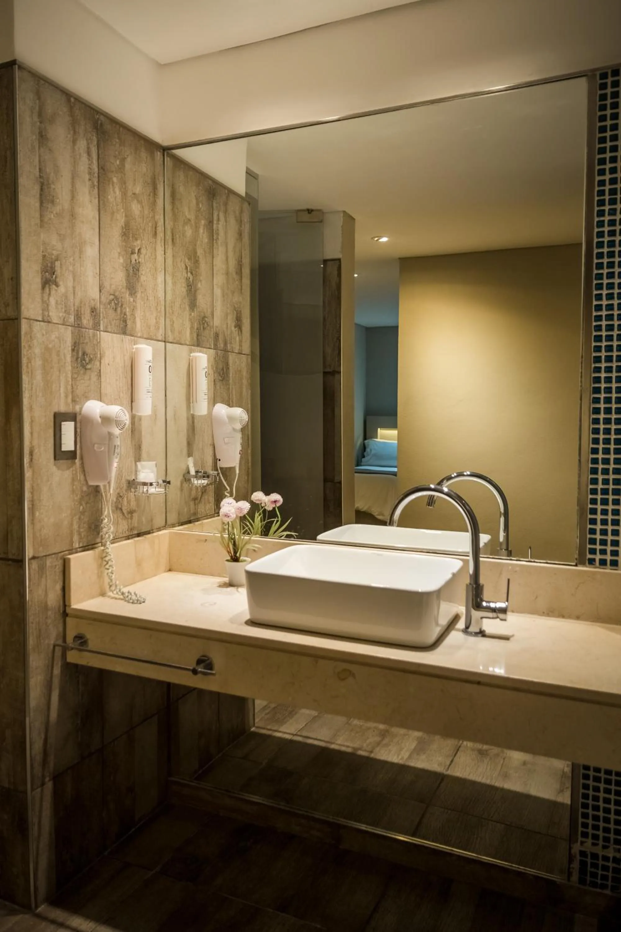 Bathroom in Eleton Resort & Spa