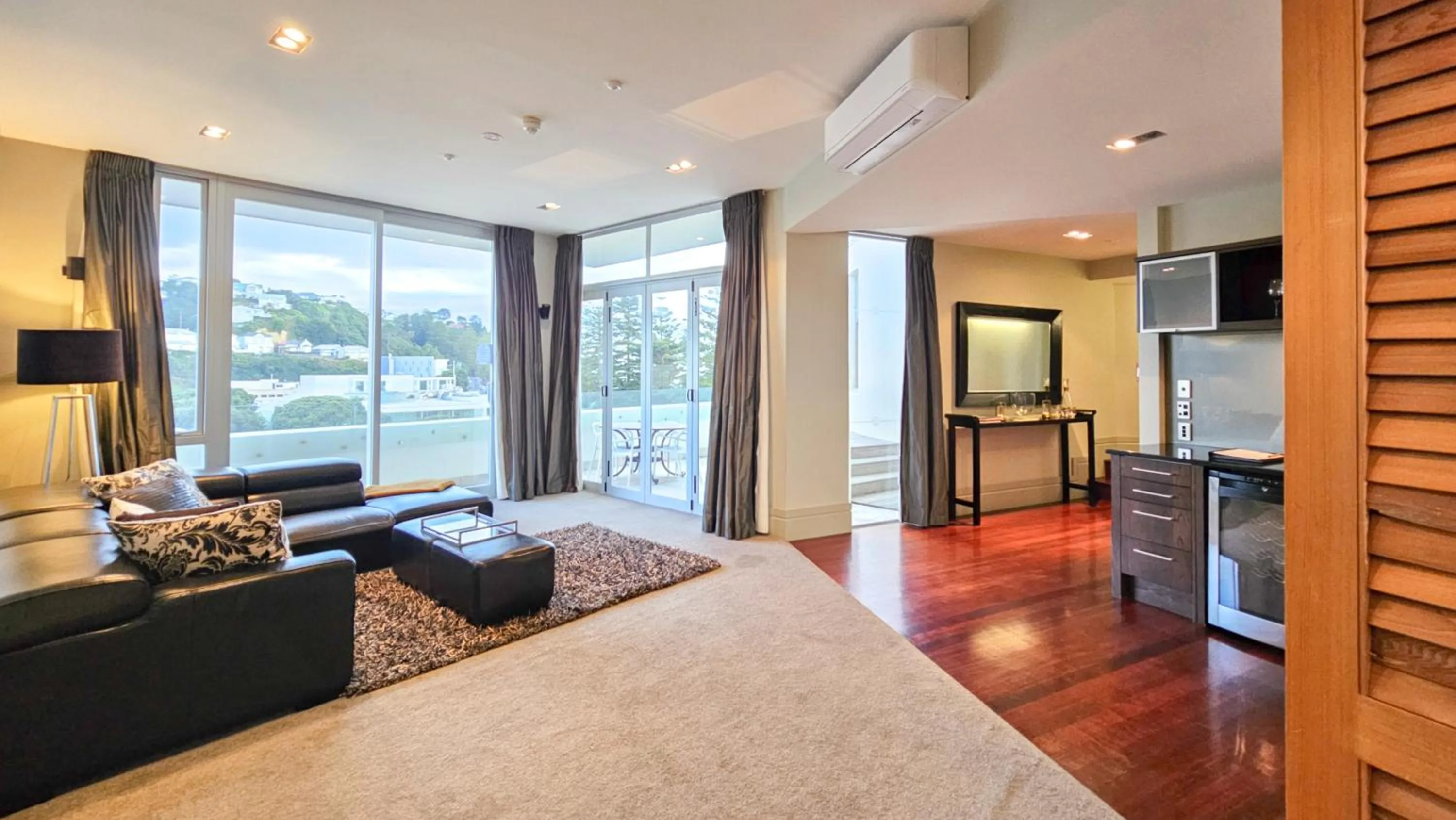 Kitchen or kitchenette, Bed in The Dome Boutique Apartments