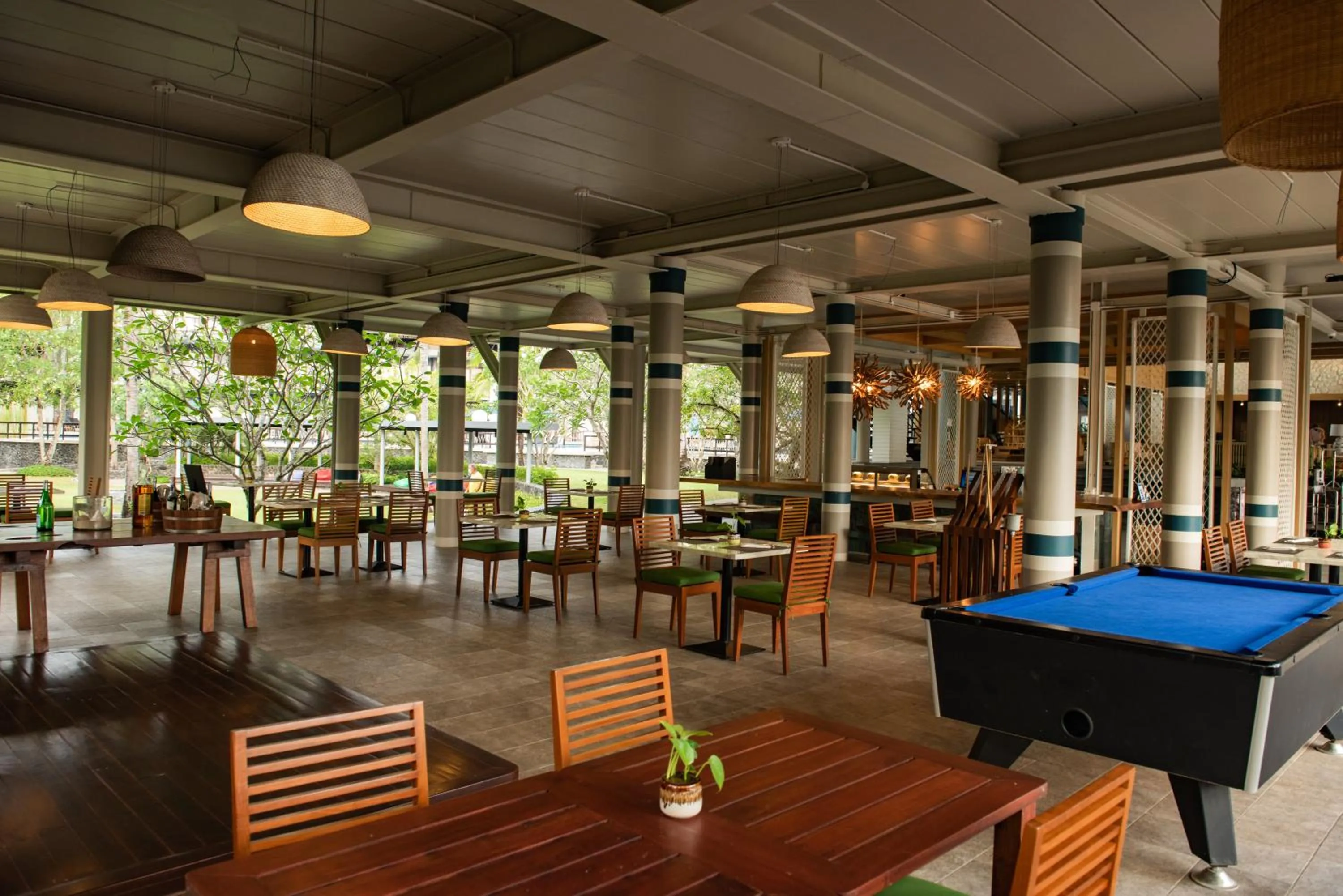 Restaurant/places to eat in Holiday Ao Nang Beach Resort, Krabi