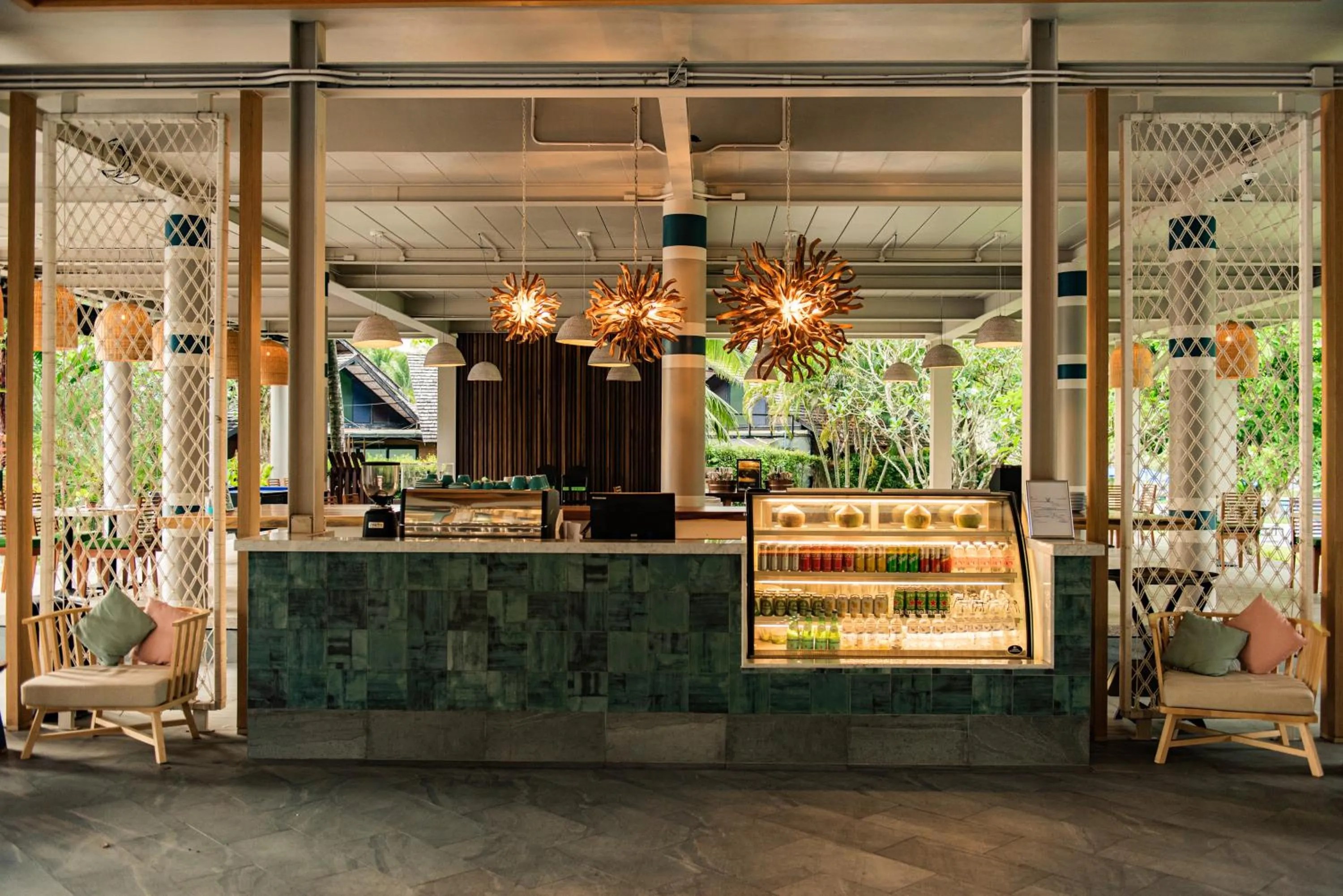 Restaurant/places to eat in Holiday Ao Nang Beach Resort, Krabi