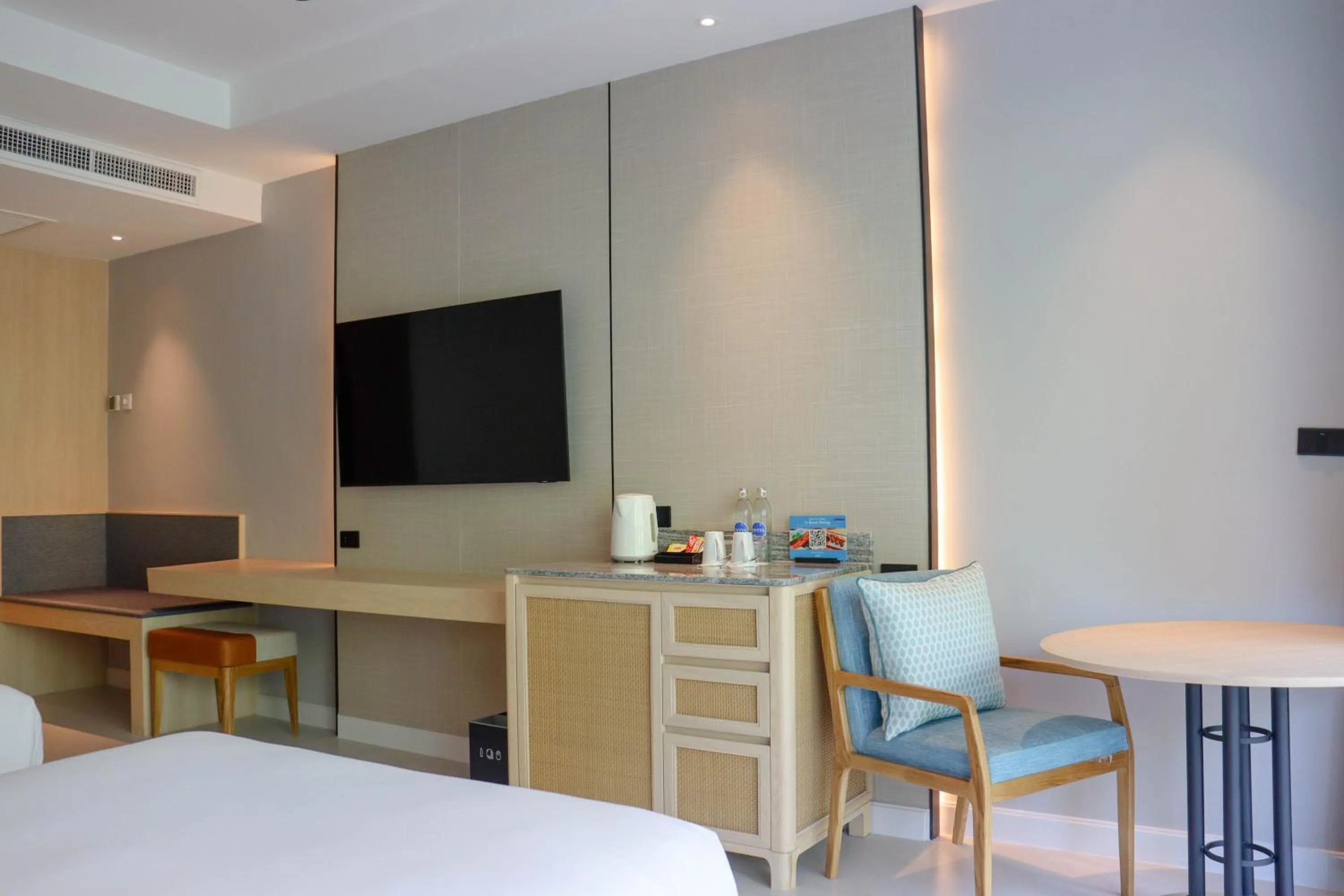Area and facilities, Bed in Holiday Ao Nang Beach Resort, Krabi