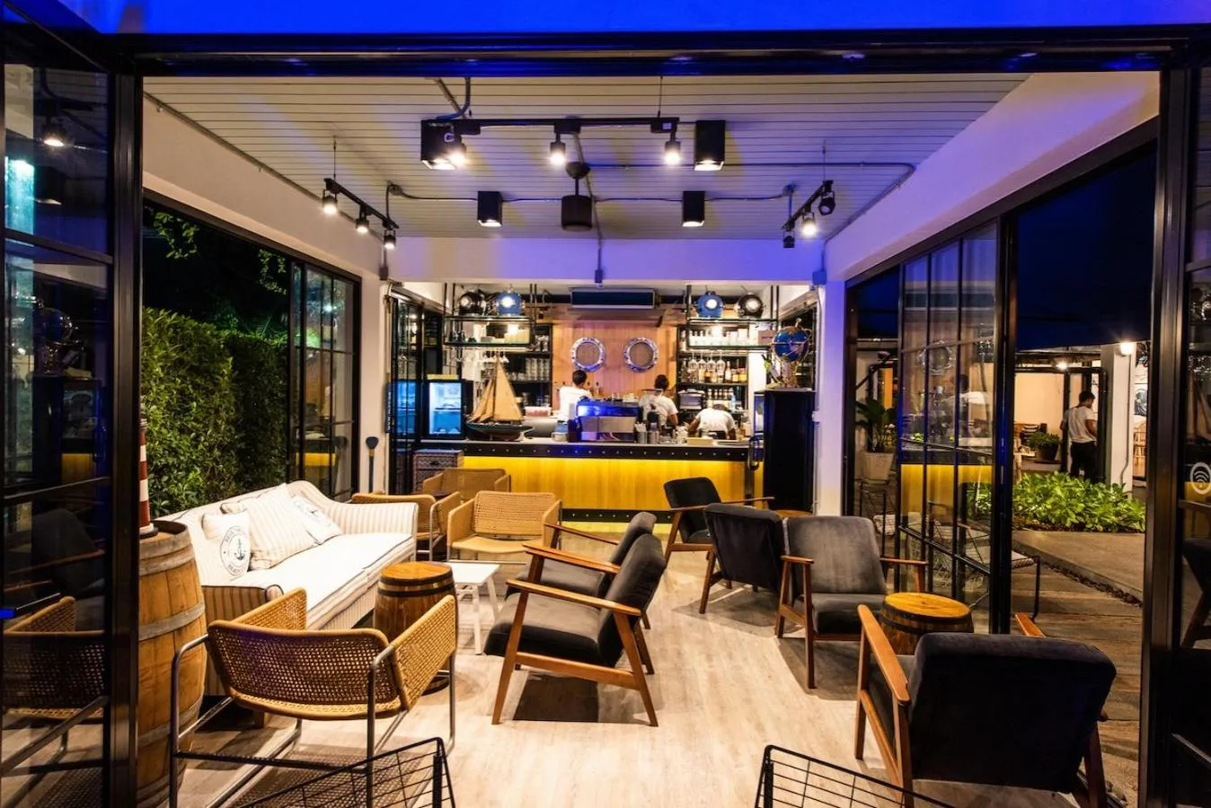 Restaurant/places to eat in Holiday Ao Nang Beach Resort, Krabi