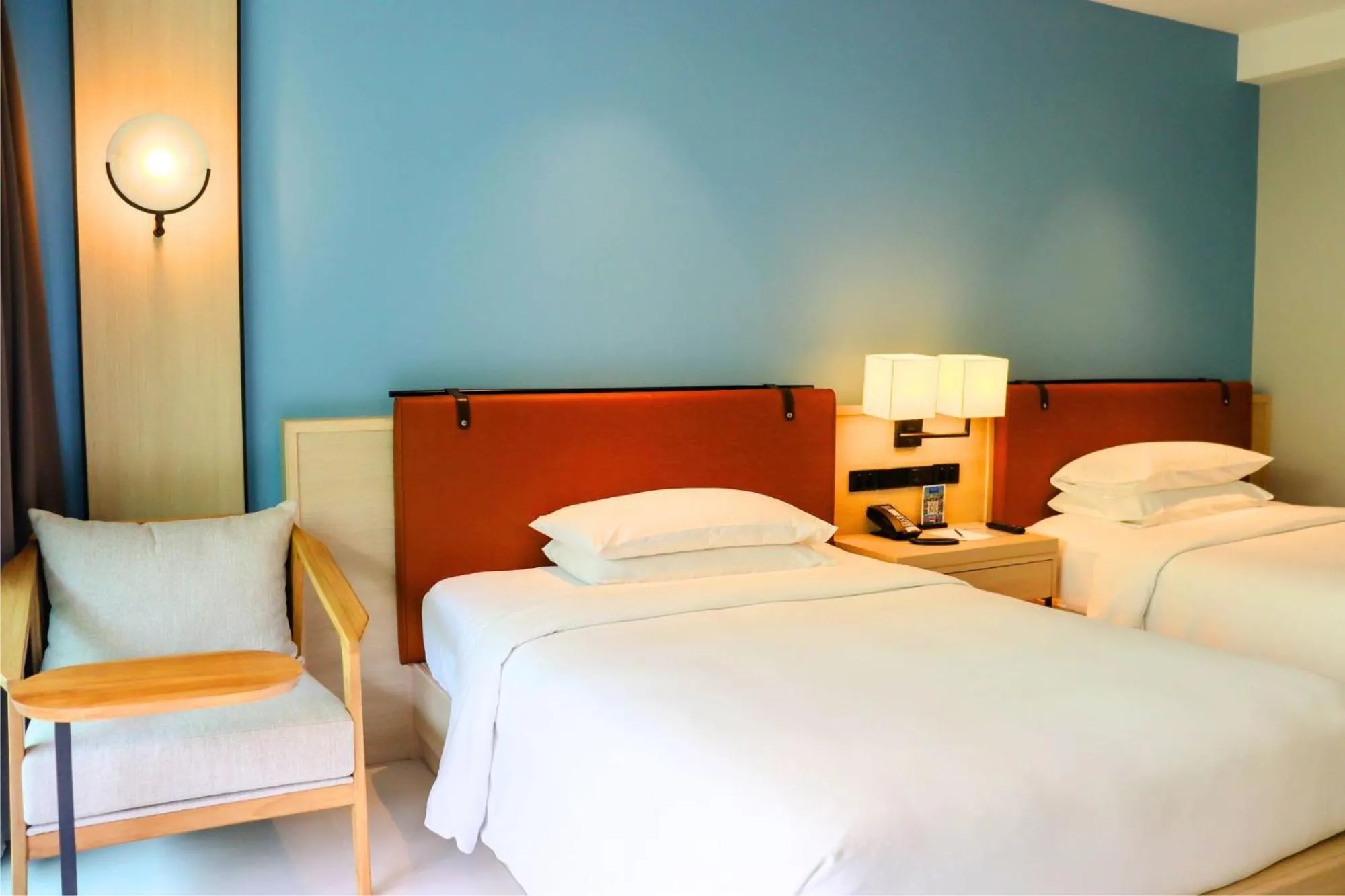 Bed in Holiday Ao Nang Beach Resort, Krabi