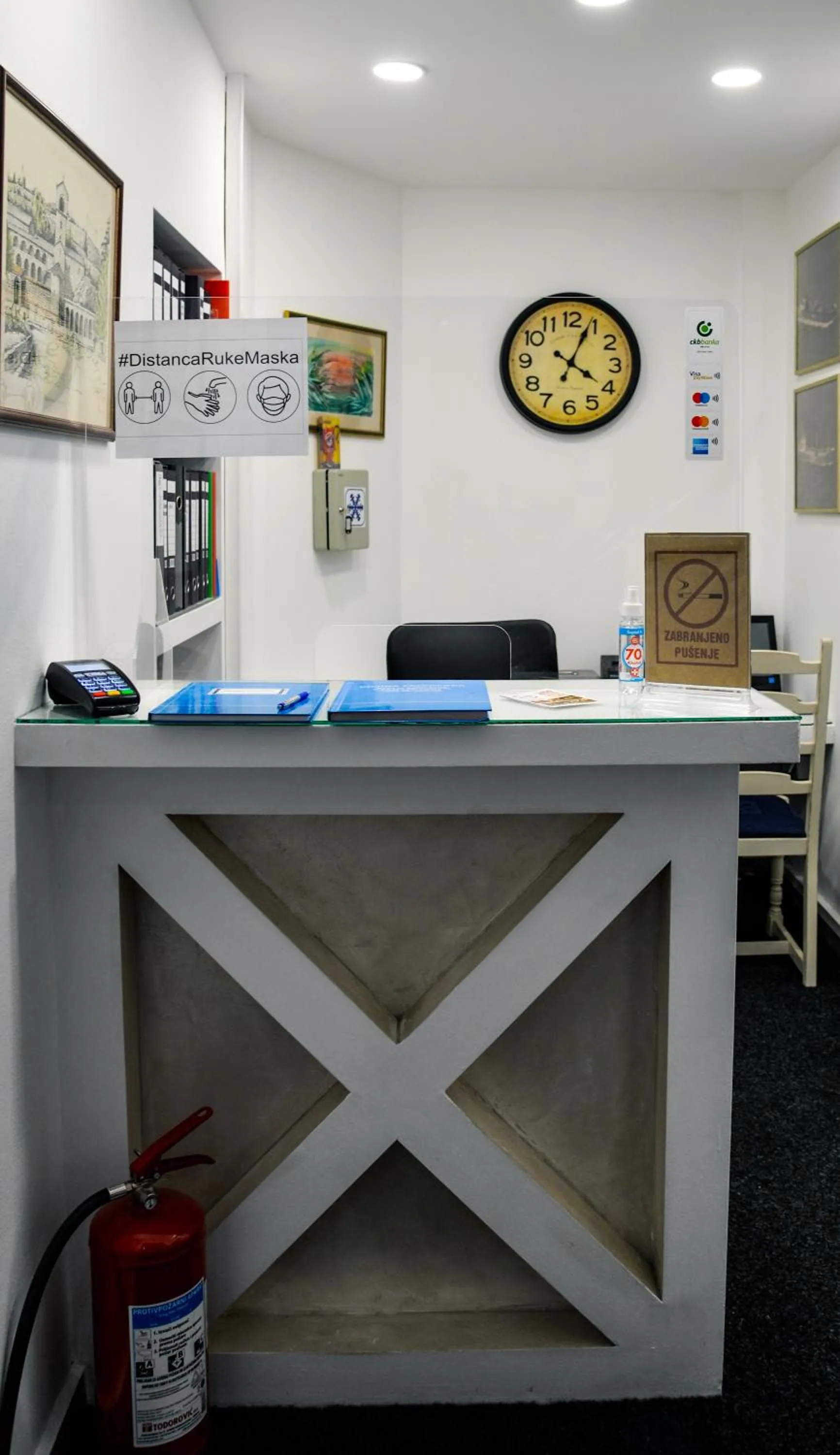 Lobby or reception in Apartments & rooms - TIANIS - Self check-in