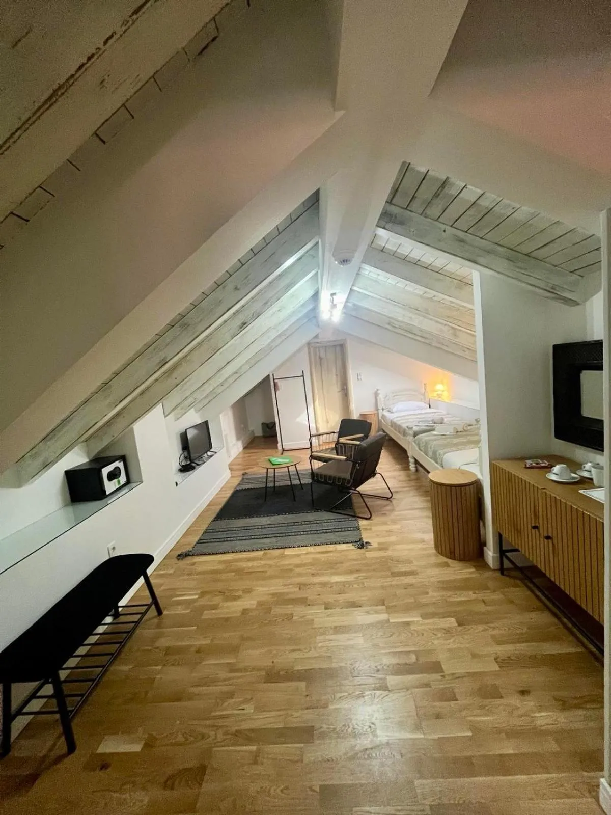 Bed in Apartments & rooms - TIANIS - Self check-in