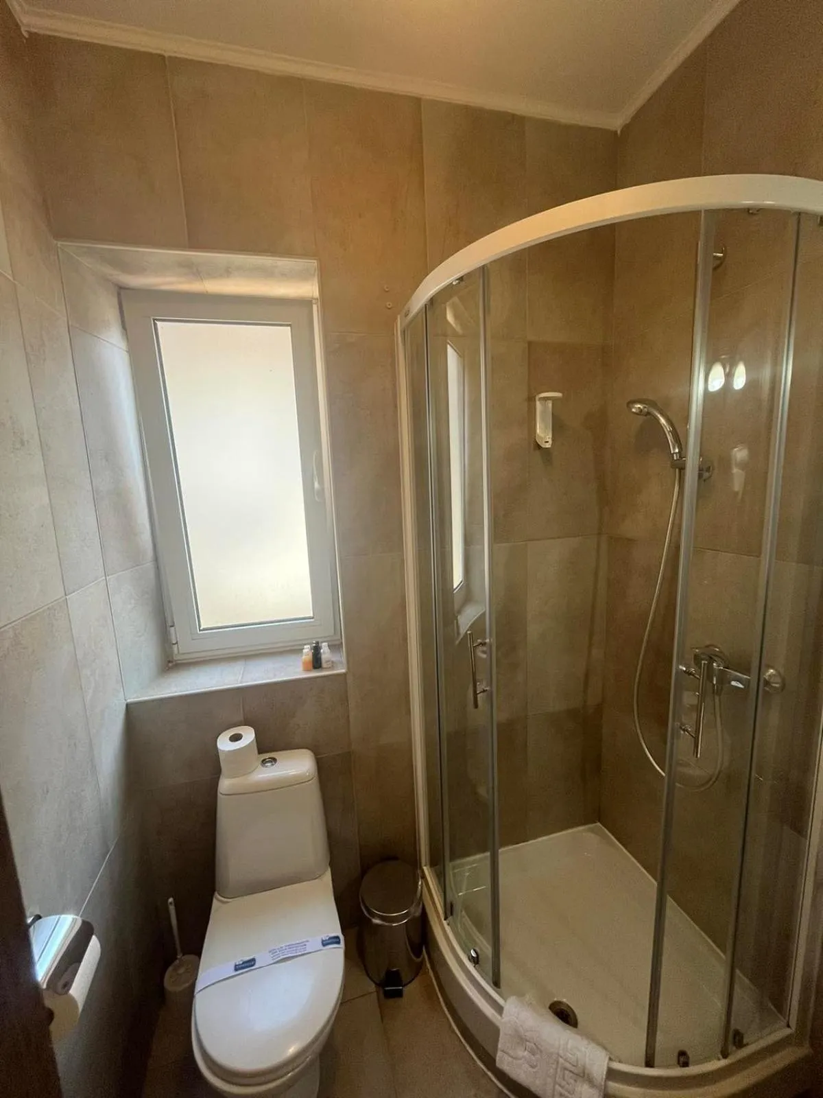 Shower in Apartments & rooms - TIANIS - Self check-in