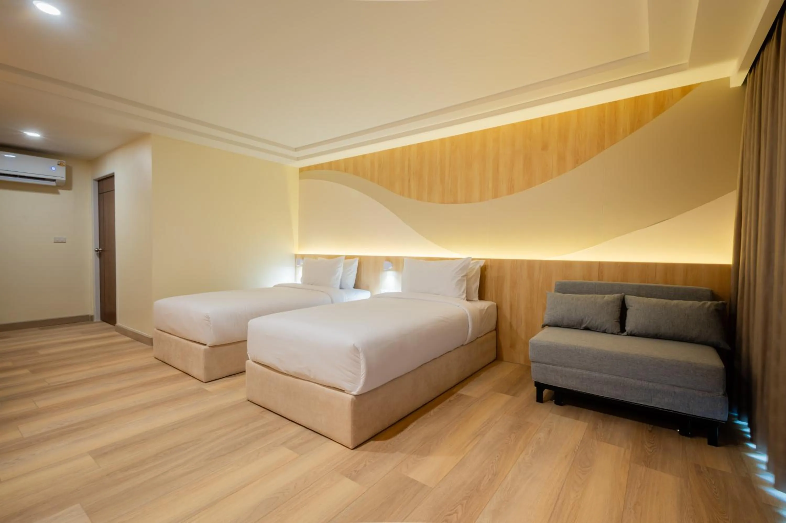 Bed in Phi Phi Anita Resort