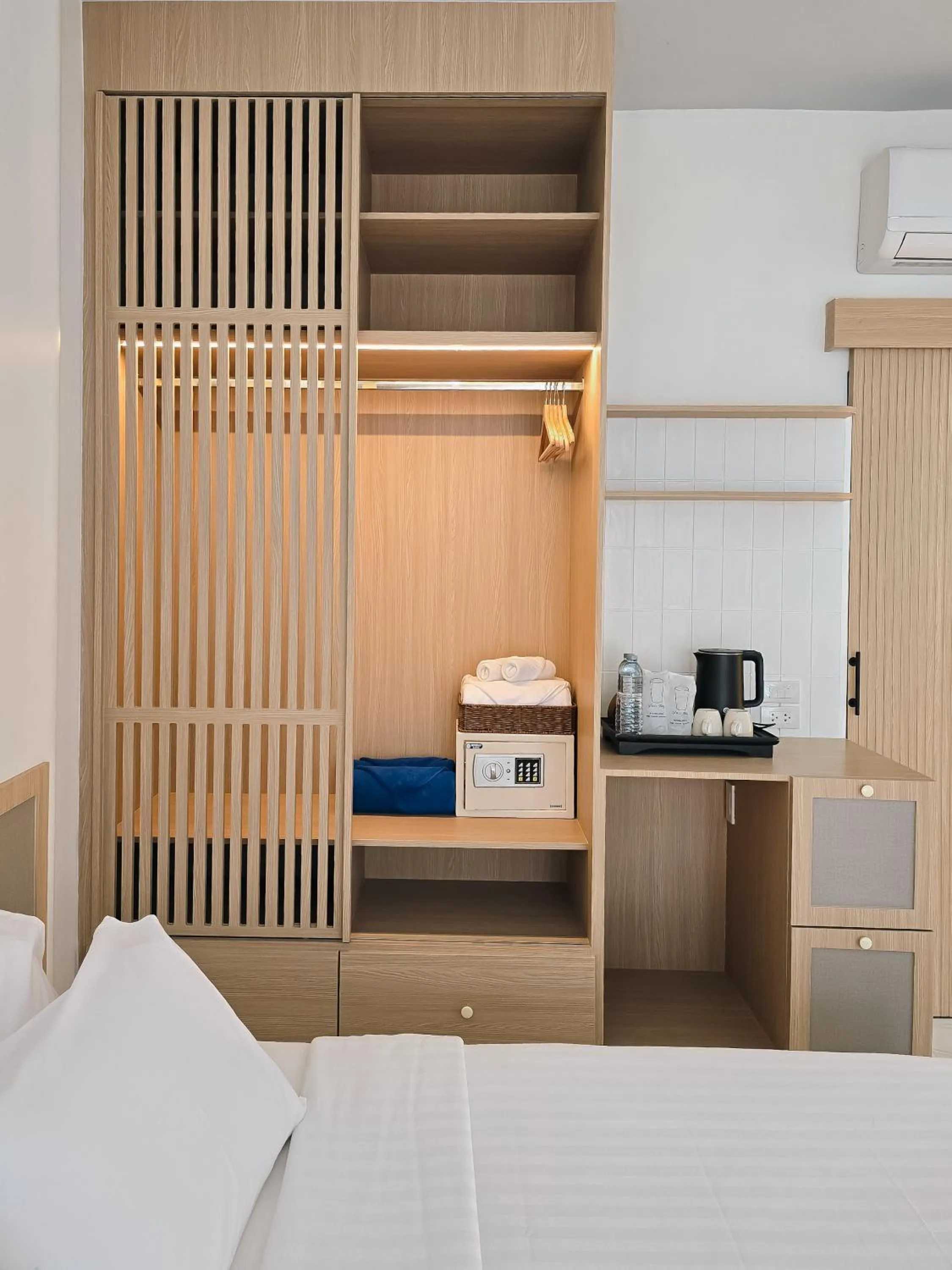 Bed in Haadson Resort & Koh Raham