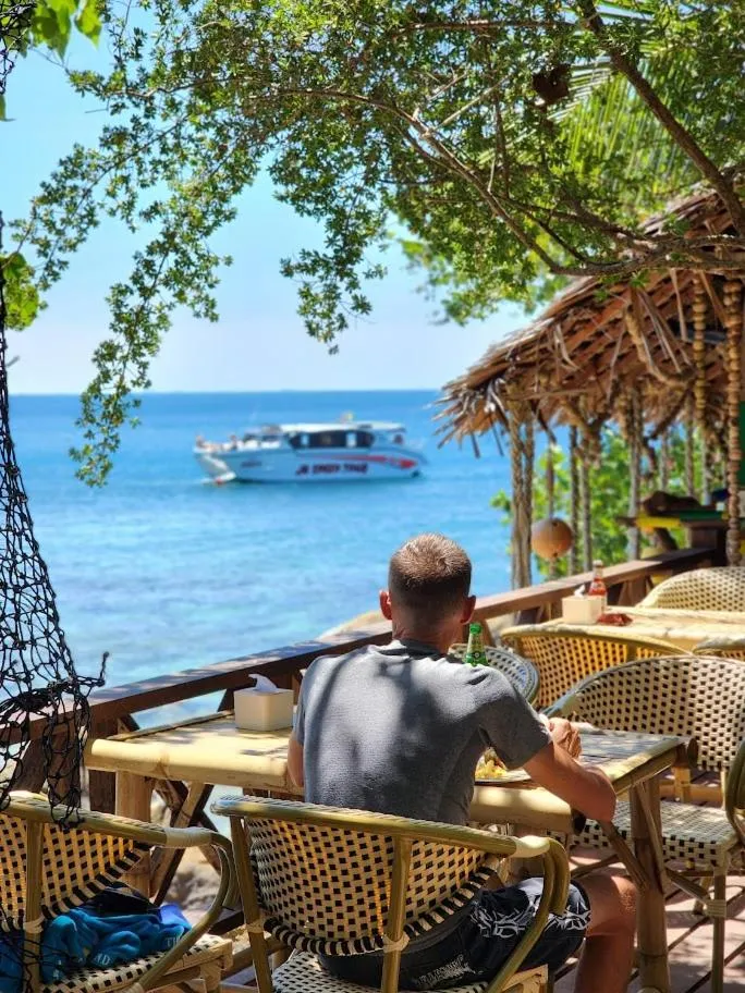 Sea view in Haadson Resort & Koh Raham