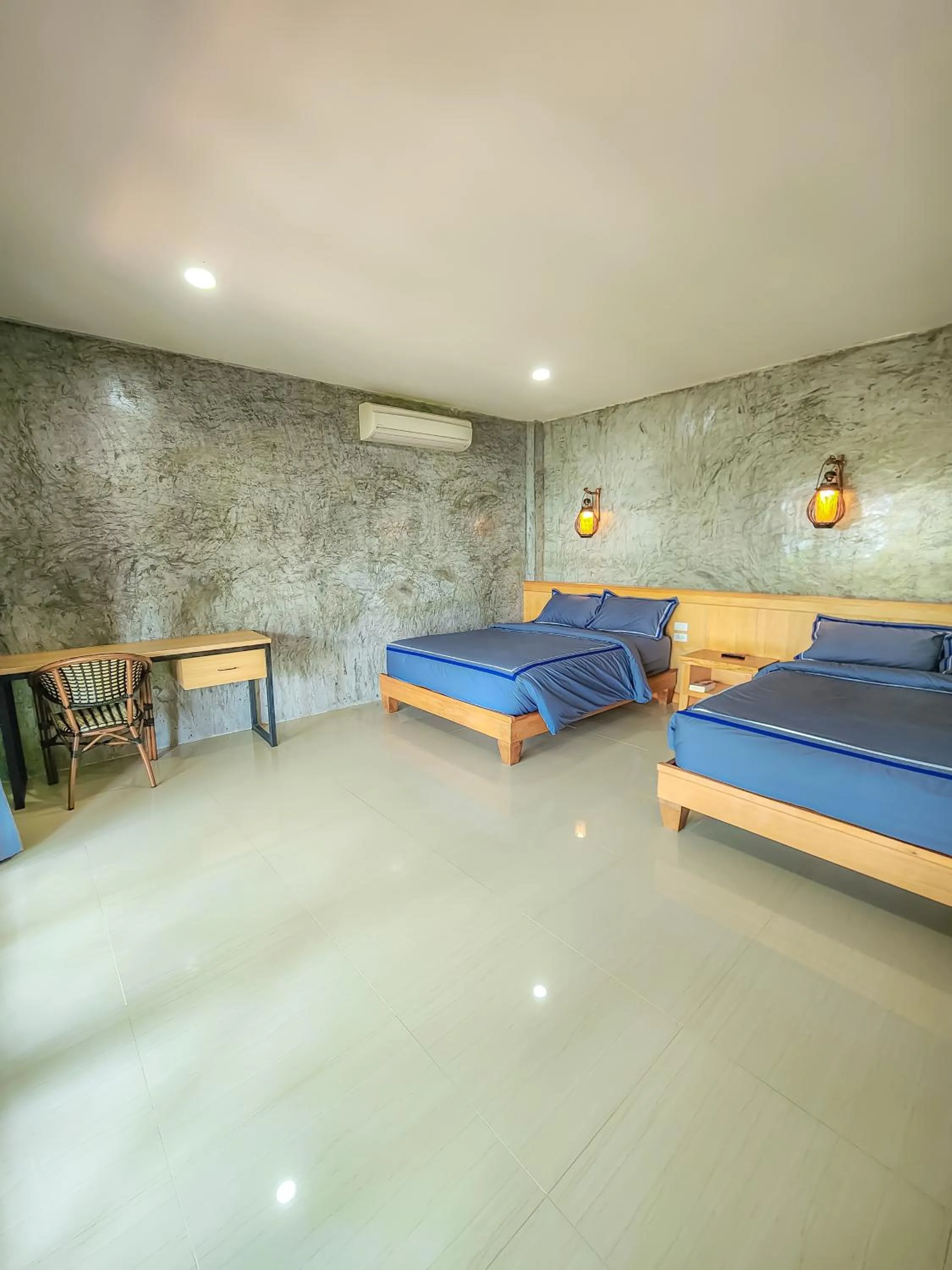 Bed in Haadson Resort & Koh Raham