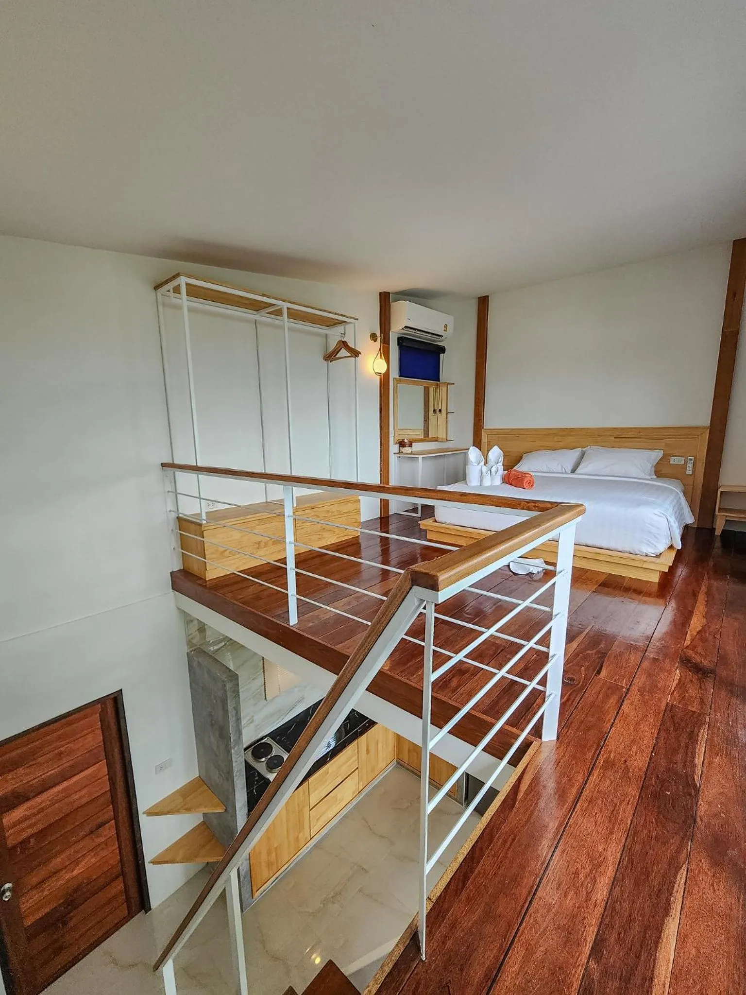 Bed in Haadson Resort & Koh Raham