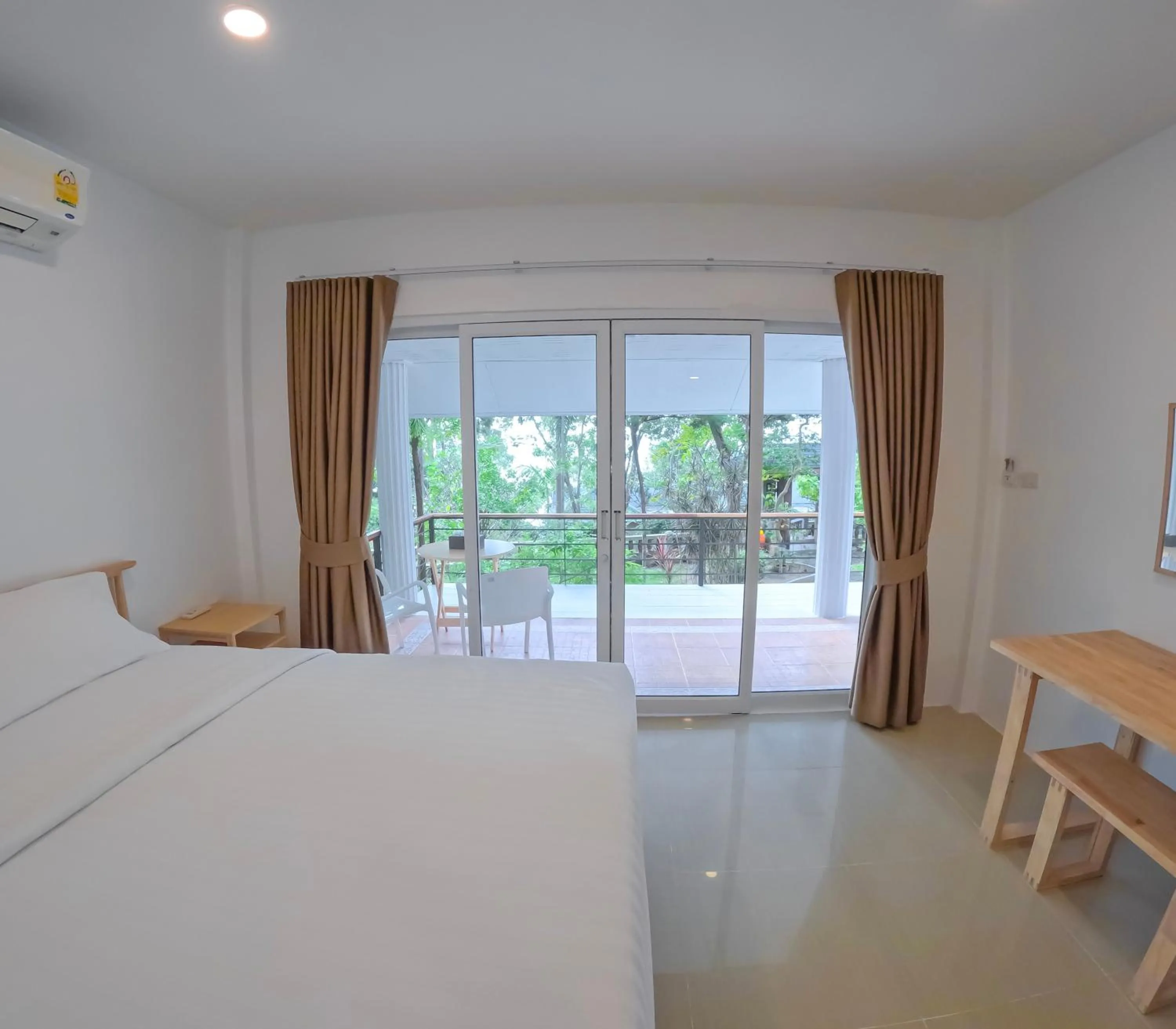 Bed in Haadson Resort & Koh Raham