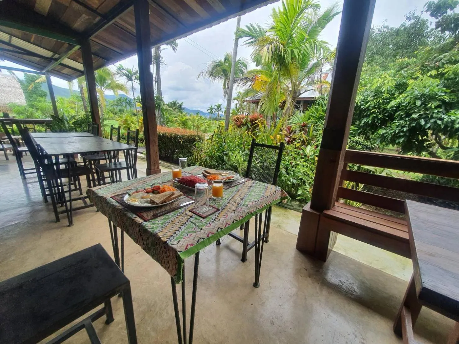 Continental breakfast in Le Cocotier