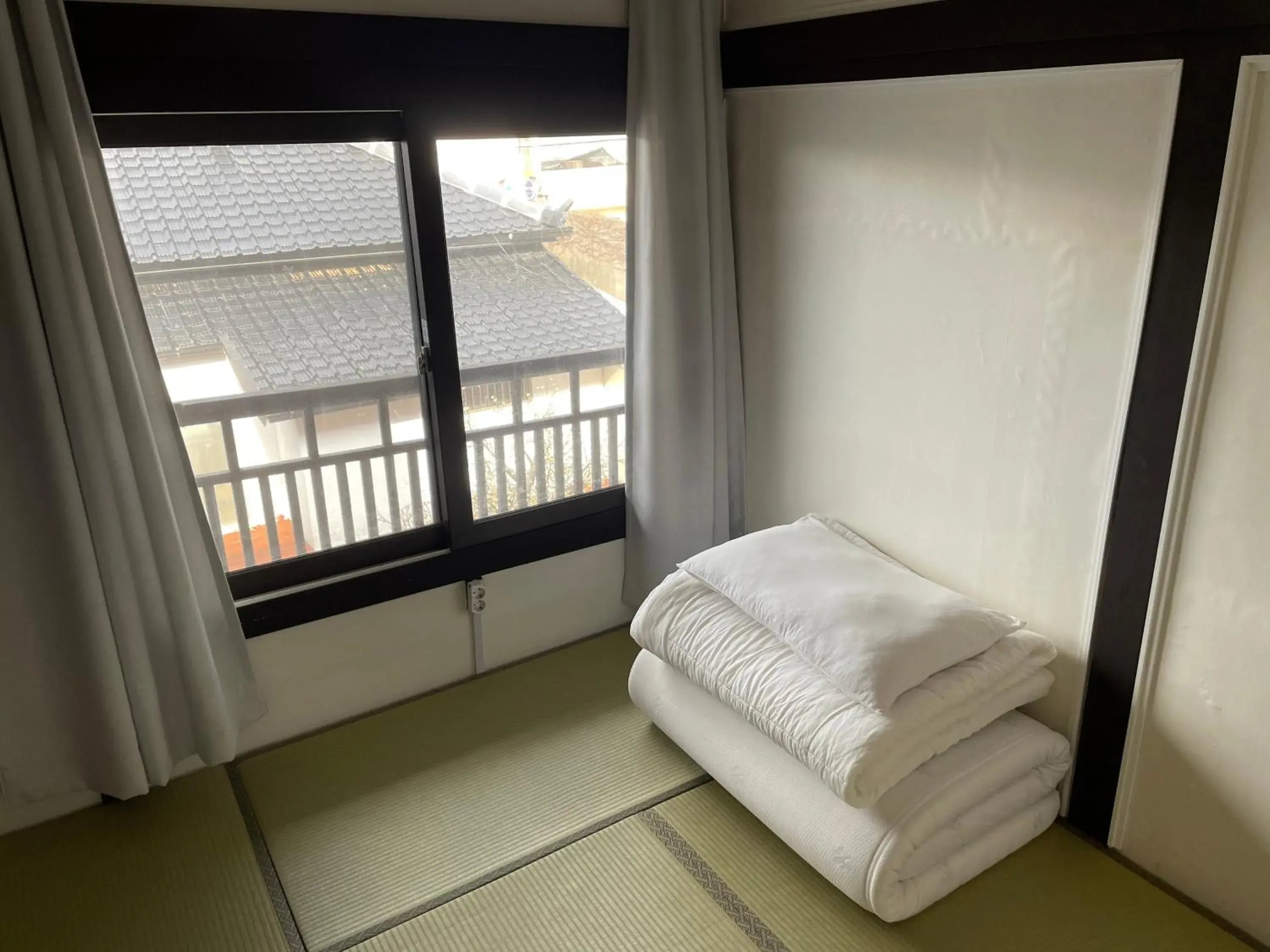 Single Room with Shared Bathroom - single occupancy in Hwadam Inn Single Room with Shared Bathroom - single occupancy in Hwadam Inn