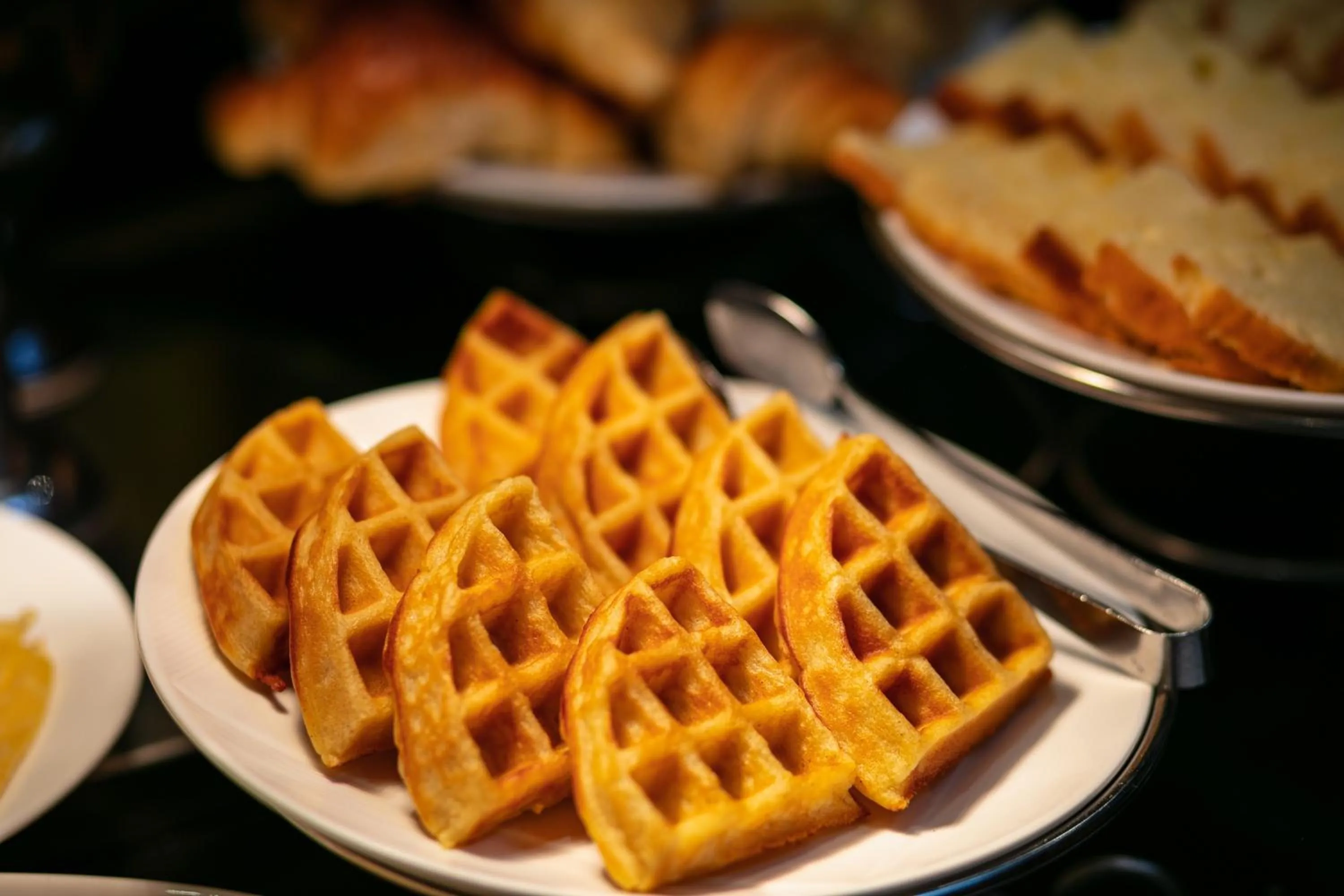 Food and drinks in Hanoi Center Silk Premium Hotel & Spa & Travel