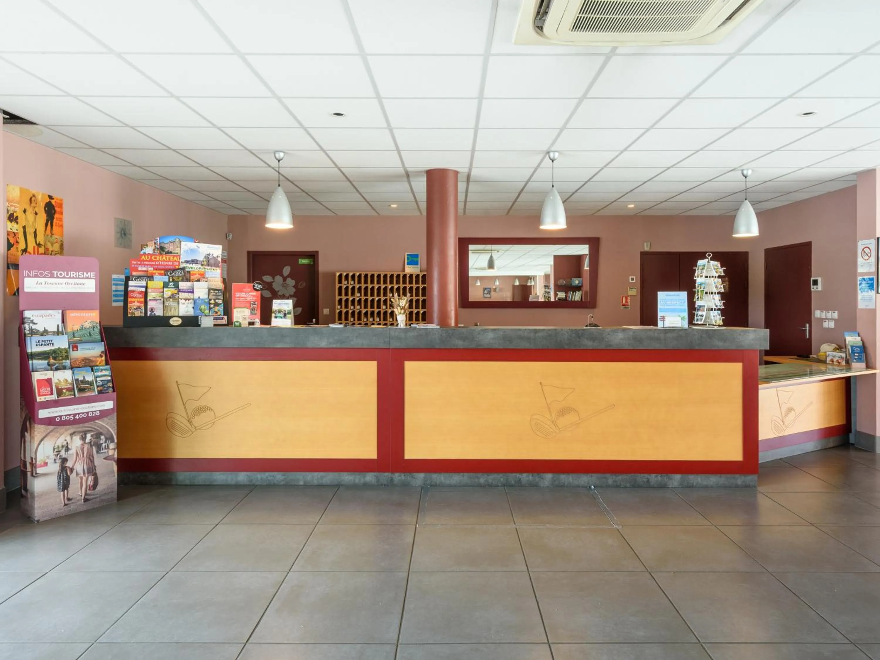 Lobby or reception in Vacancéole - Domaine du Green