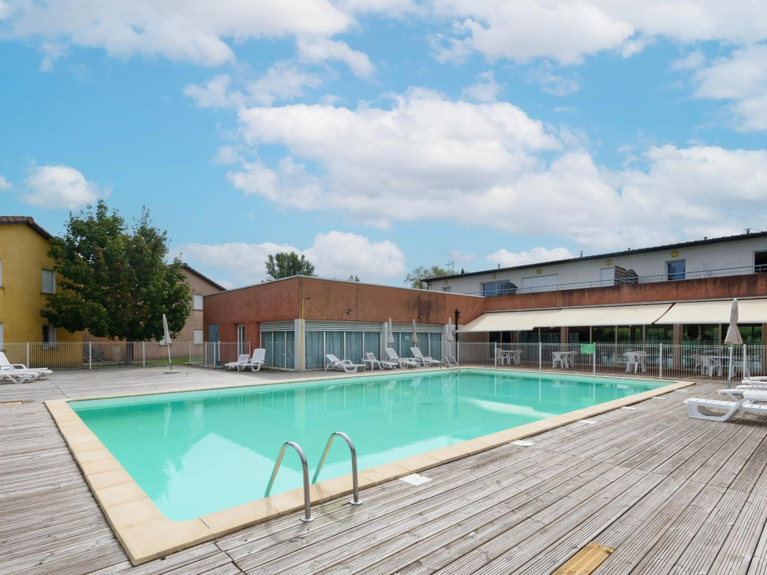 Swimming pool in Vacancéole - Domaine du Green