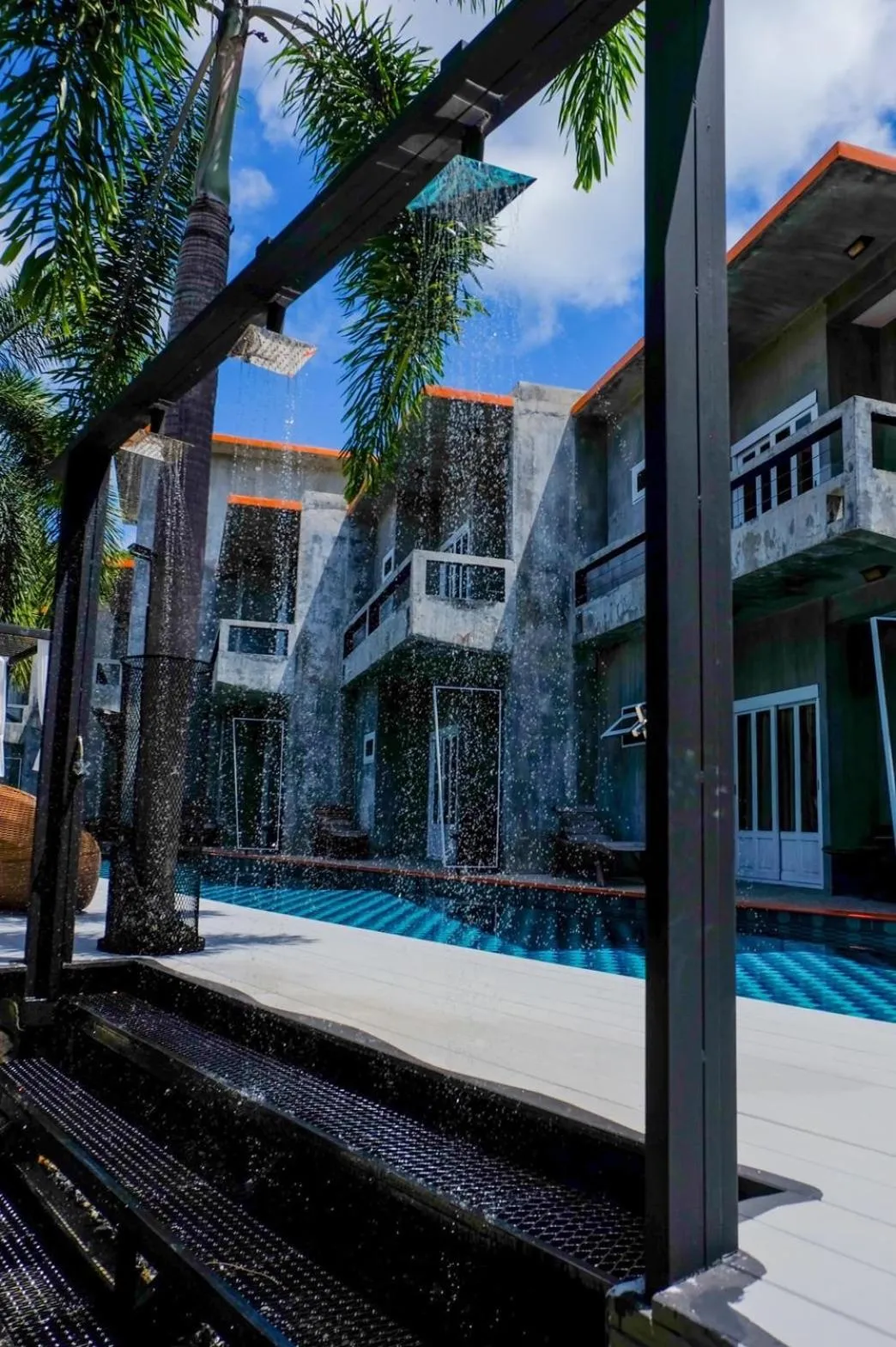 Swimming pool in See Through Resort Haad Yao