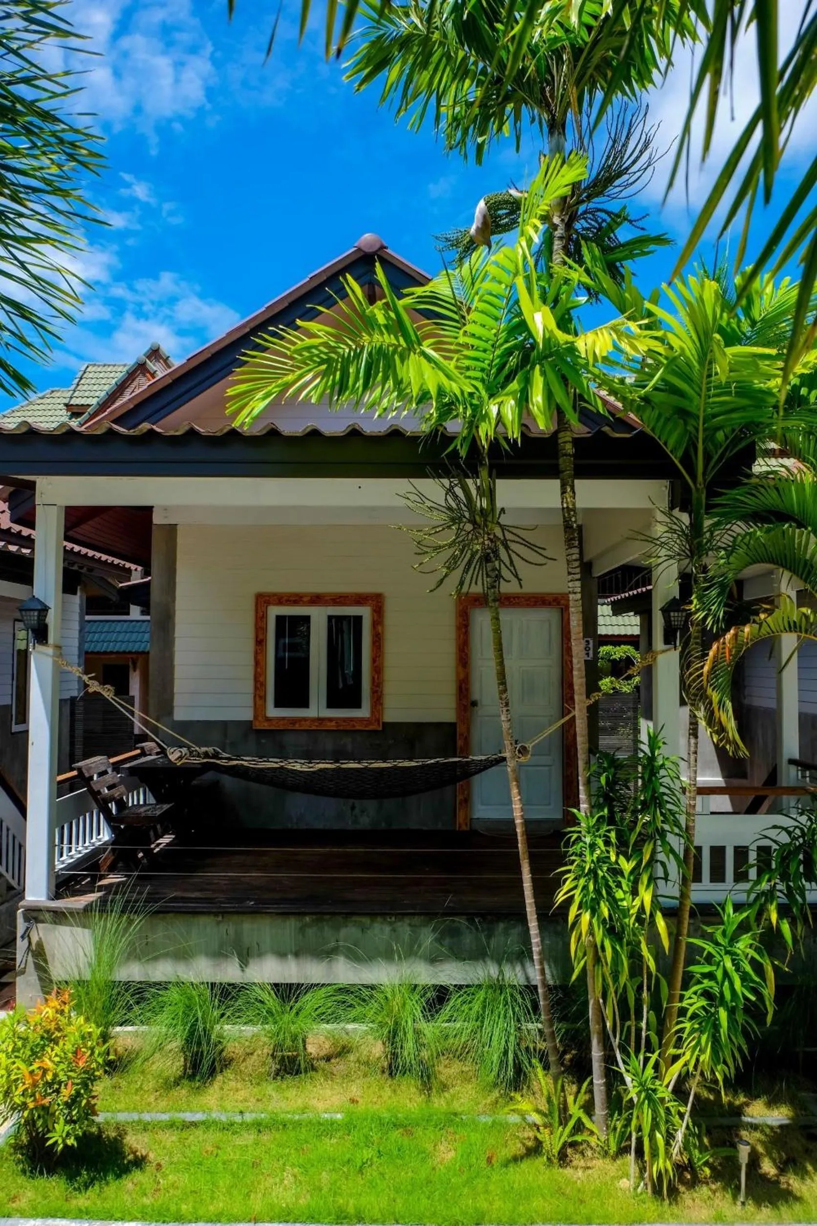 See Through Resort Haad Yao