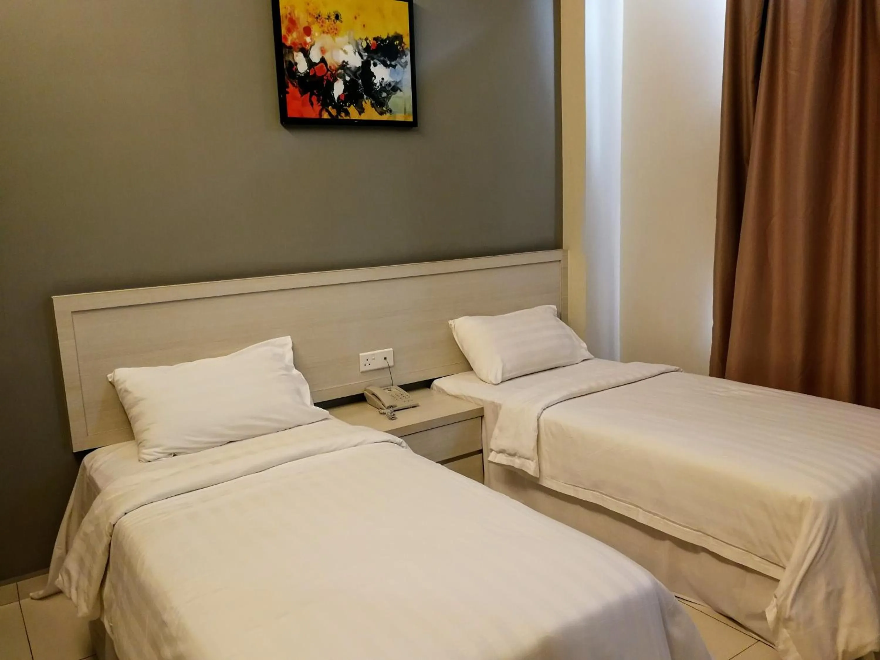 Bedroom, Bed in Aurora Hotel